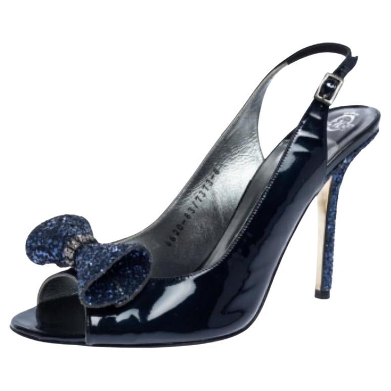 Gine Blue Patent Leather And Embellished Slingback Open Toe Sandals Size 41 For Sale