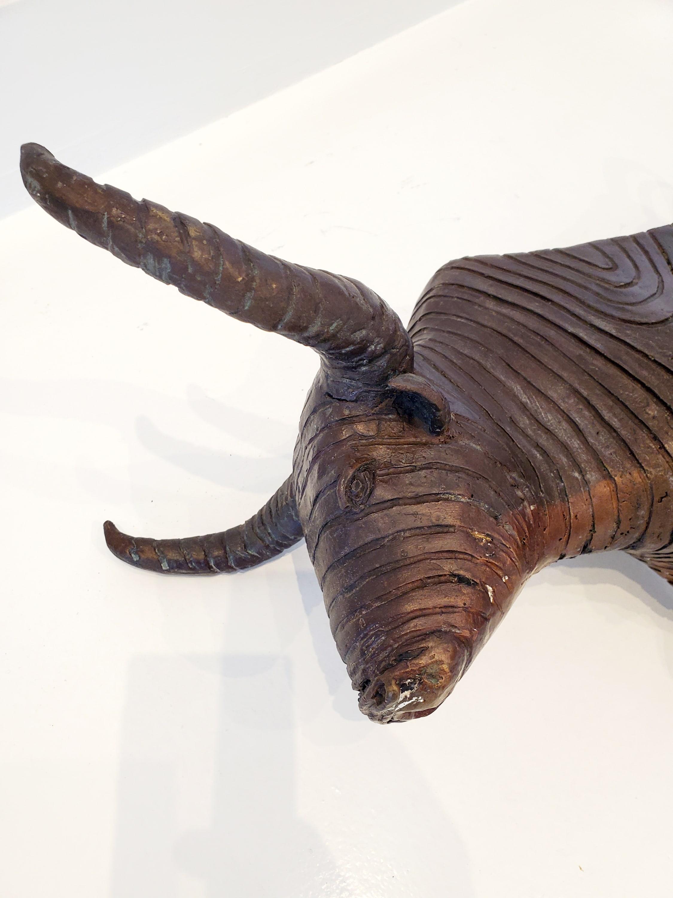 Toro - Sculpture by Gines Serran-Pagan