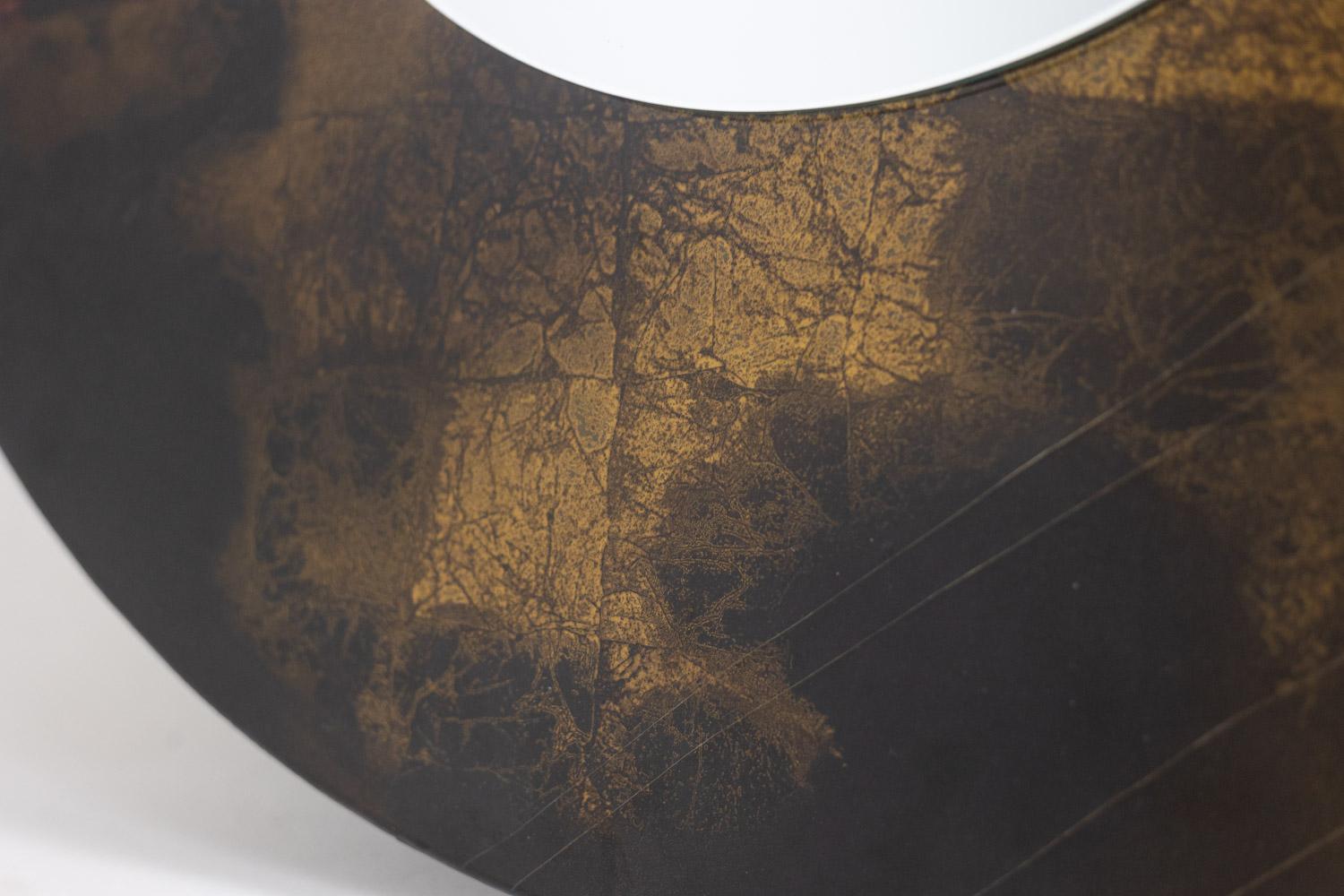 Lacquer Ginette Clement. Round lacquer mirror. Year 1966. For Sale