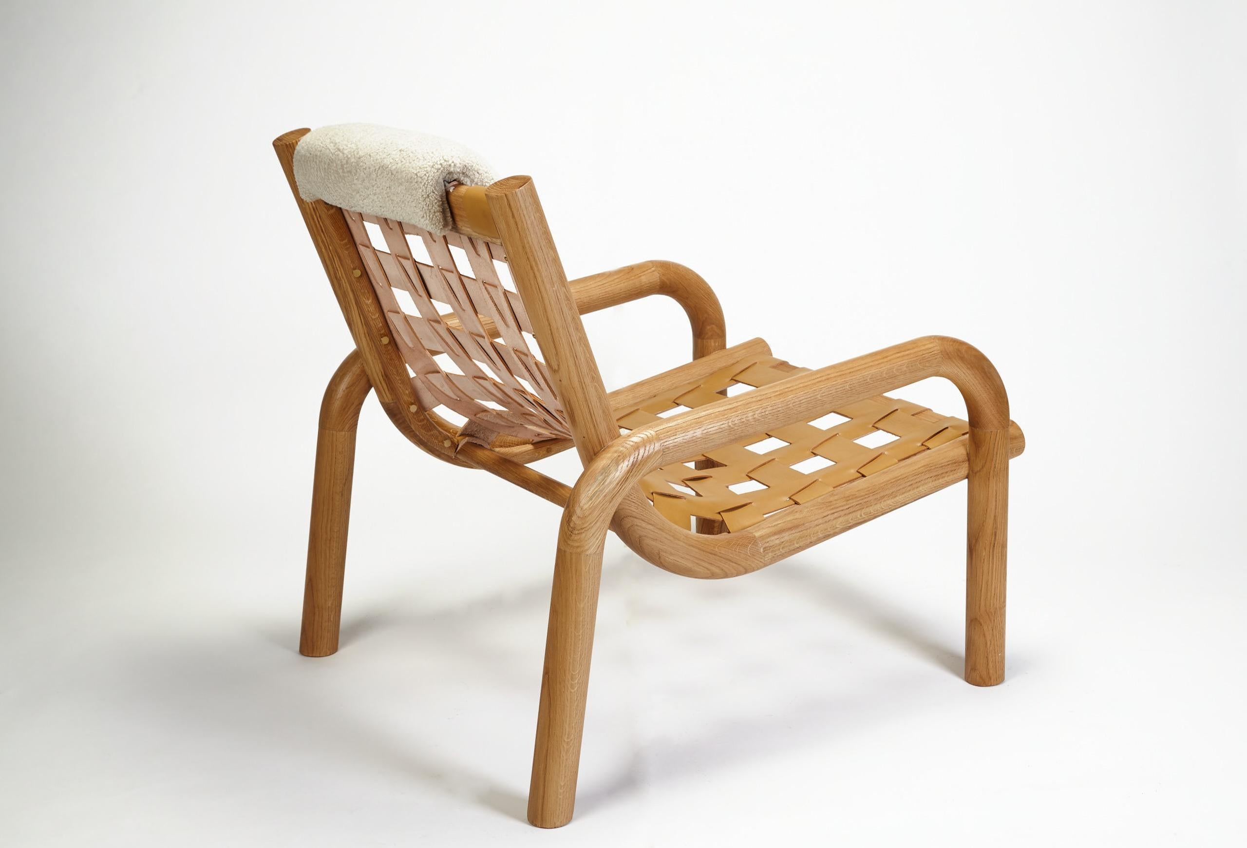 Contemporary Ginga Leather Armchair, Natural Solid Oak, Handcrafted in Portugal by Duistt For Sale