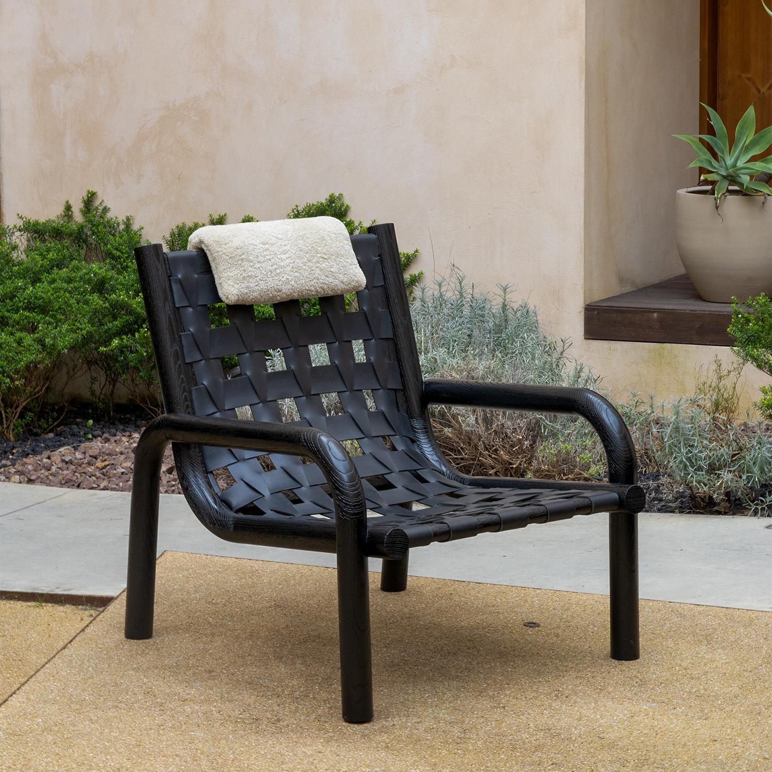 Ginga Leather Armchair, Solid Black Oak, Handcrafted in Portugal by Duistt For Sale 1