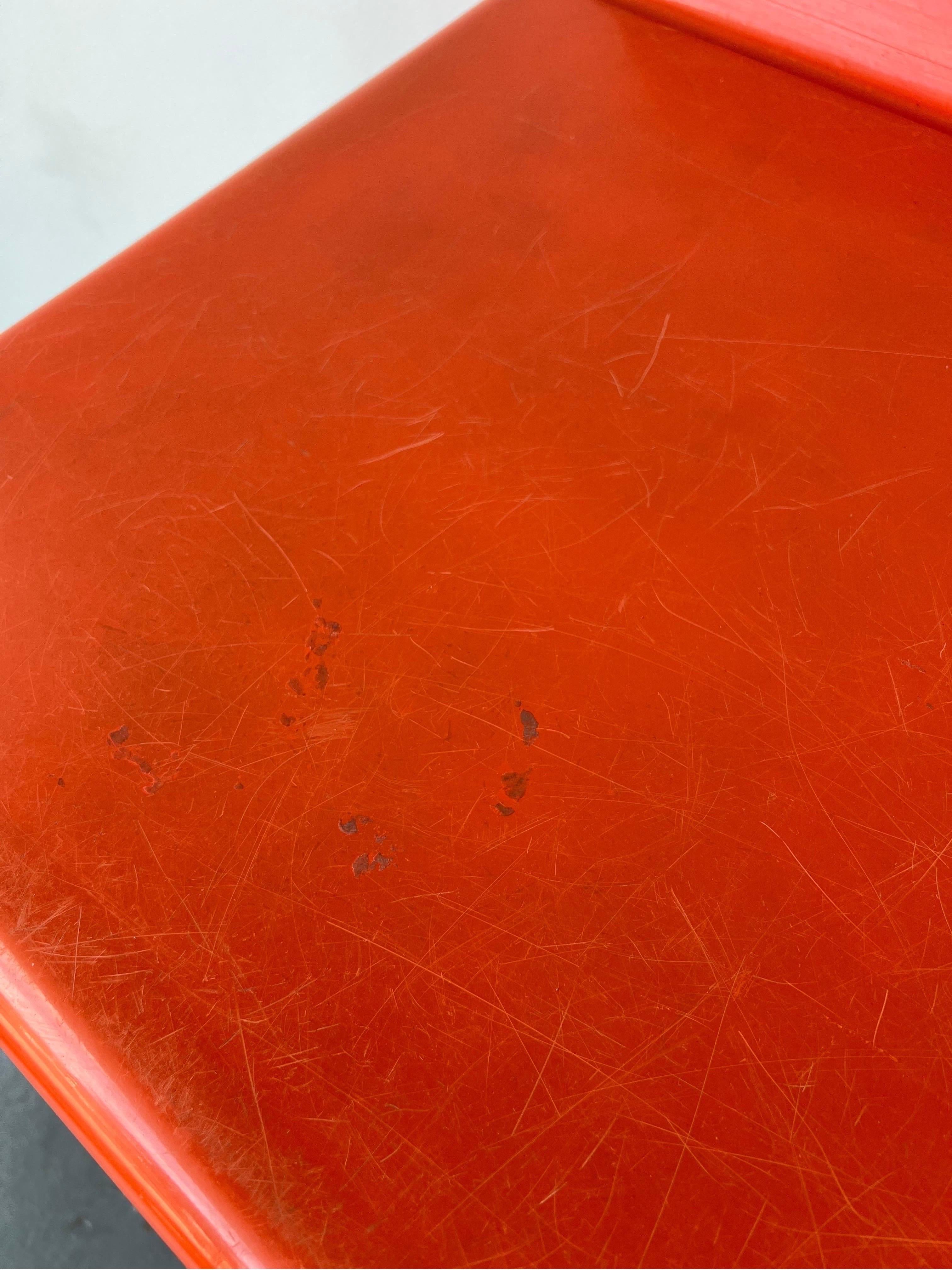 French “Ginger” Desk by Patrick Gingembre in Orange Fibreglass 