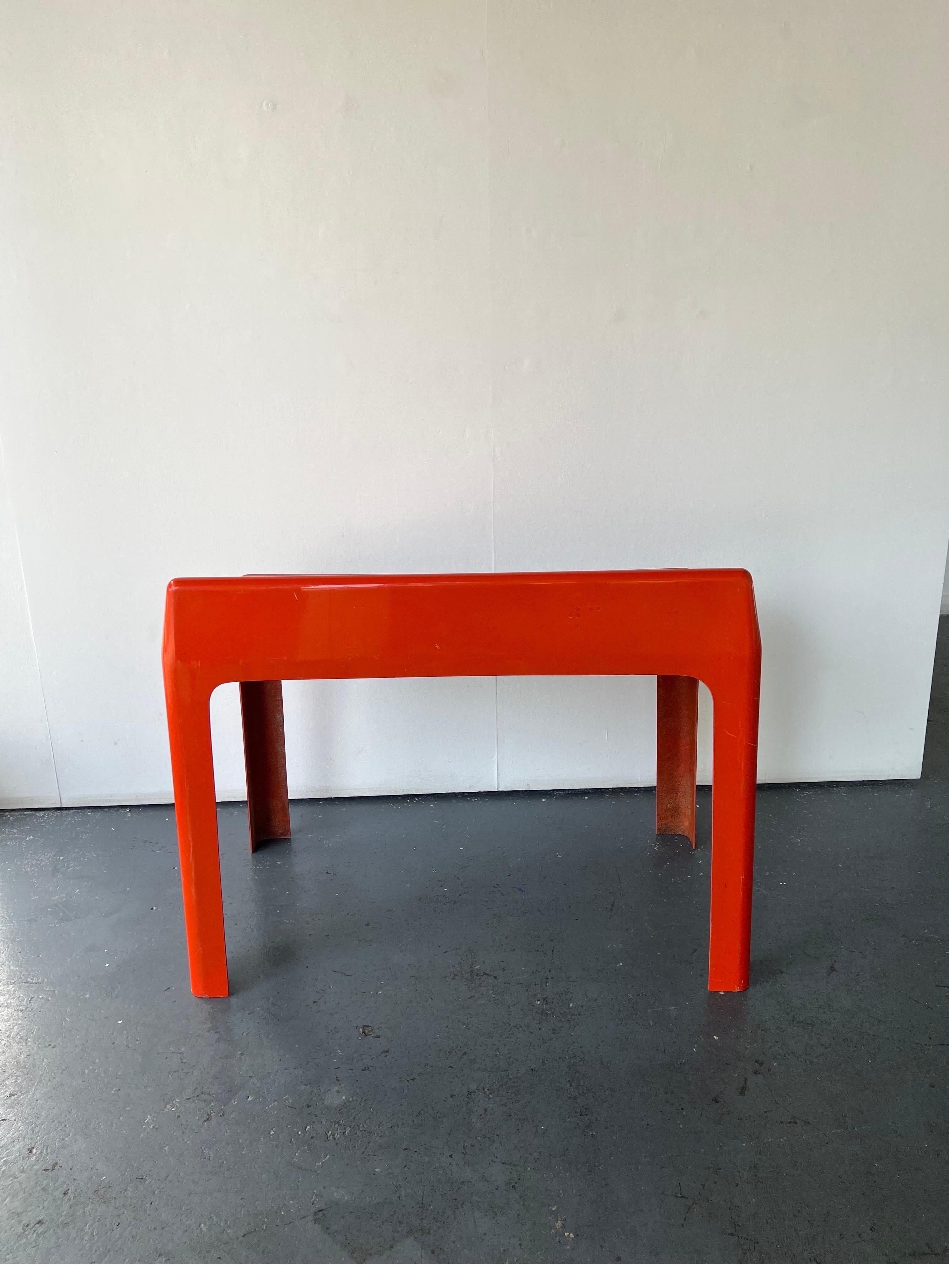 Fiberglass “Ginger” Desk by Patrick Gingembre in Orange Fibreglass 