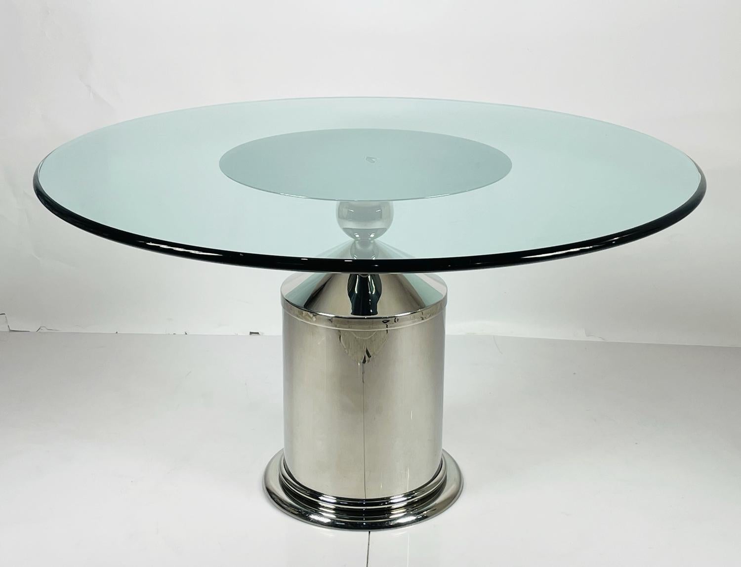 Stunning pedestal dining table designed by J. Wade Beam and manufactured by Brueton and part of the 