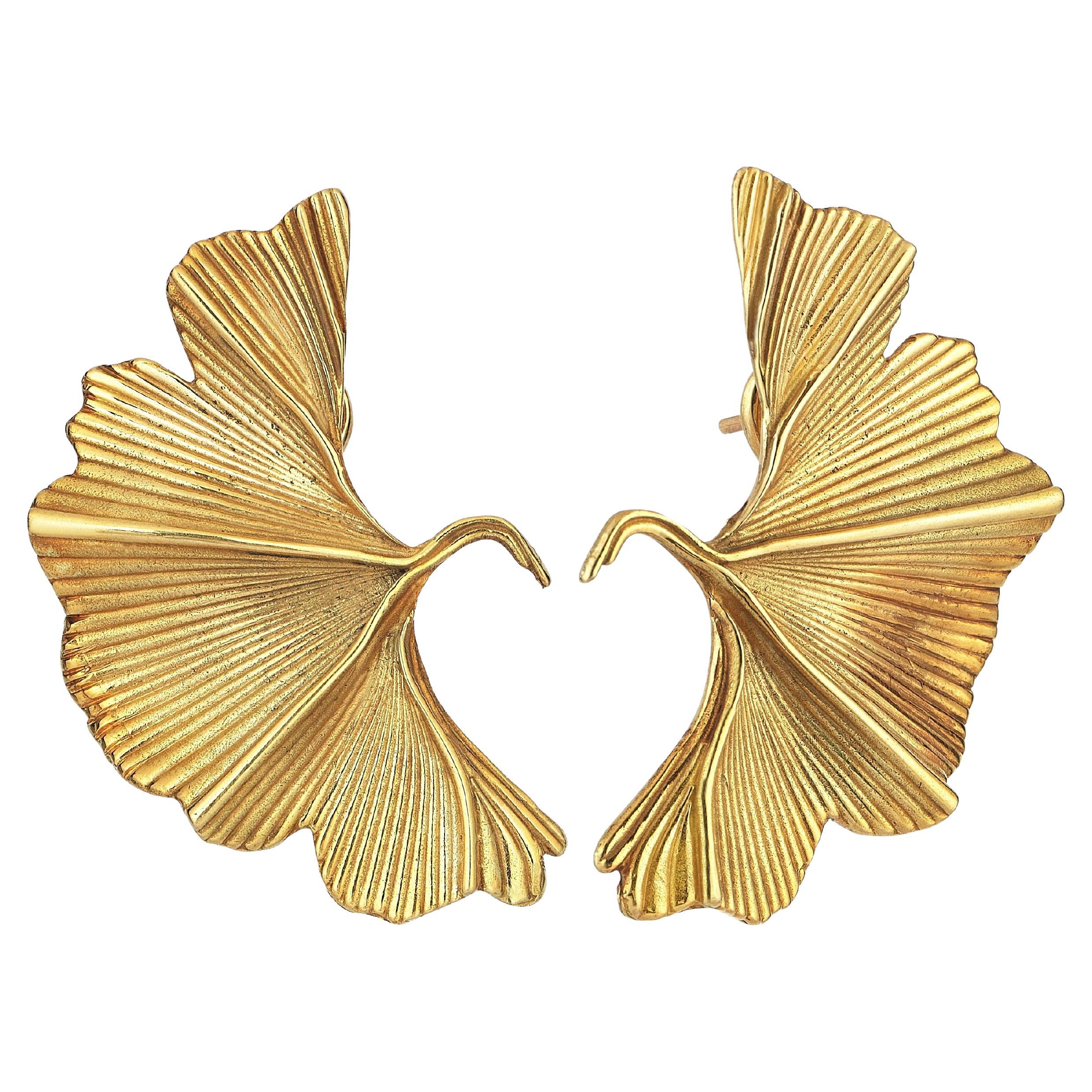Gingko Biloba gold earrings For Sale