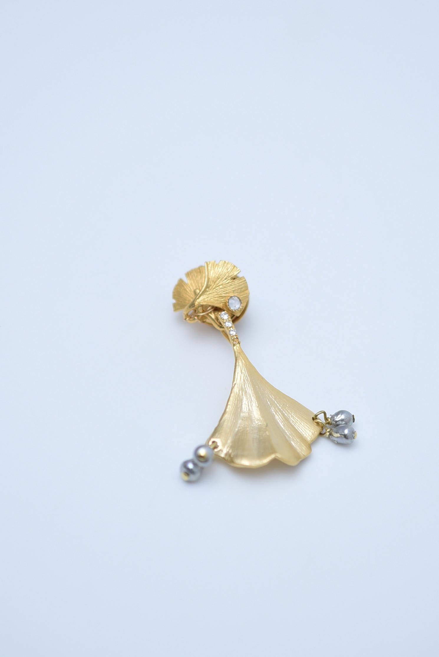 ginkgo brooch  / vintage jewelry , 1970's vintage parts, vintage parts In New Condition For Sale In Sammu shi, JP