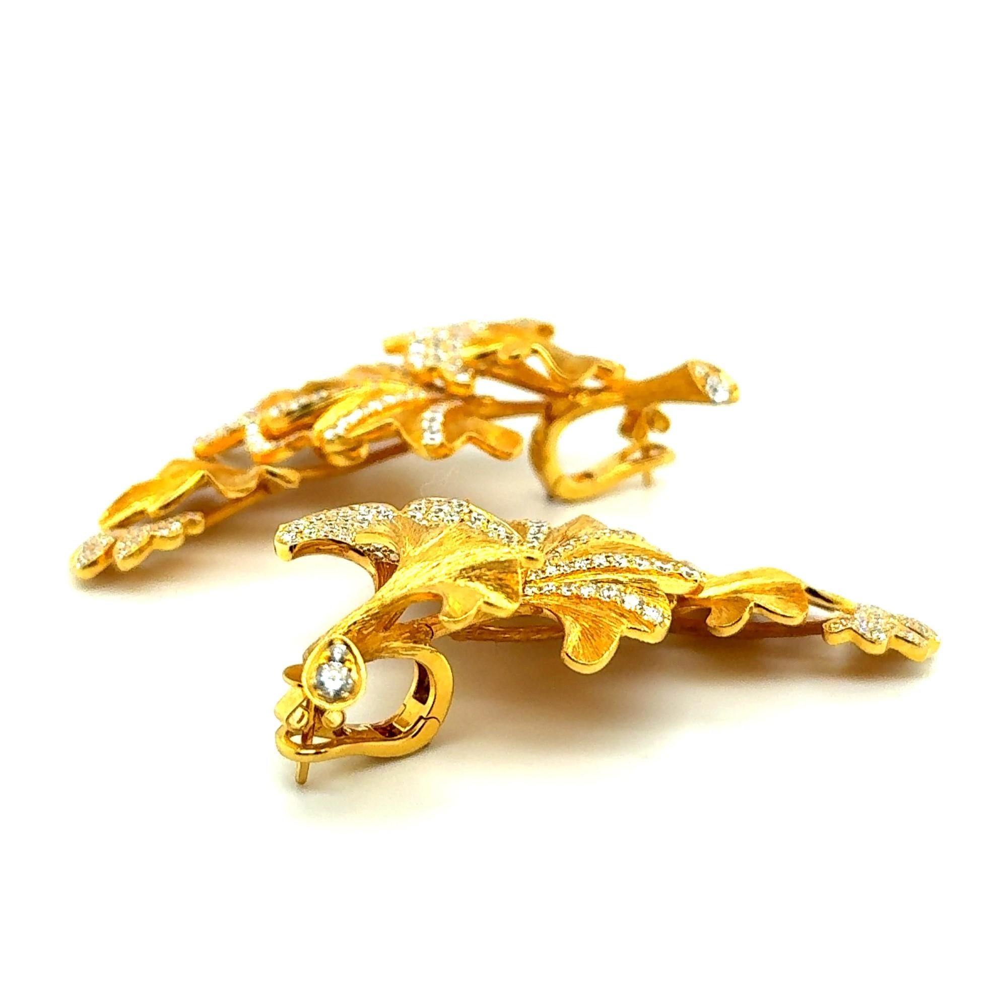 Ginkgo Earrings with Diamonds in 18 Karat Yellow Gold by Serendipity For Sale 1
