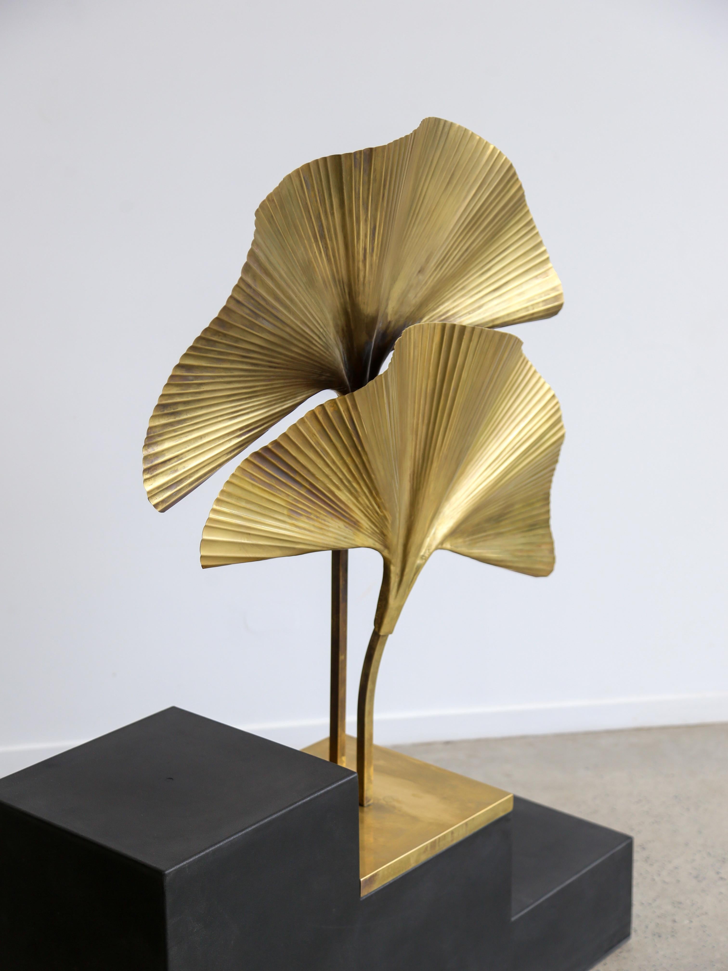 Ginko Brass Table Lamp with Two Leaves For Sale 1