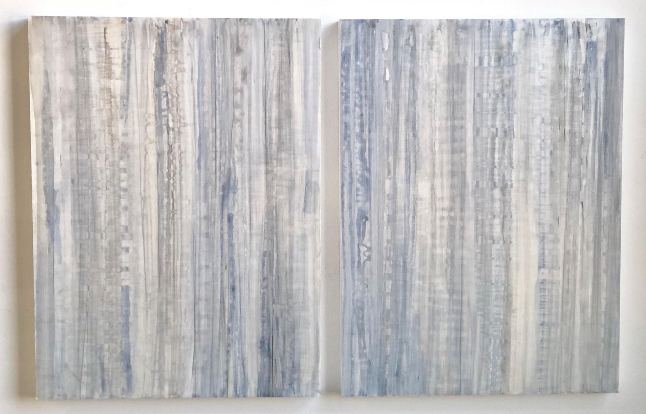 Von der Natur inspiriertes minimalistisches abstraktes Farbfeldgemälde auf zwei Holztafeln in hellen, eisblauen, weißen und grauen Tönen 
Acryl auf zwei Holzplatten, jede Platte ist 18 x 24 x 1,5 Zoll groß
Empfohlen wird ein Abstand von 1-2 Zoll