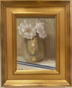 Gold Cup, White Flowers