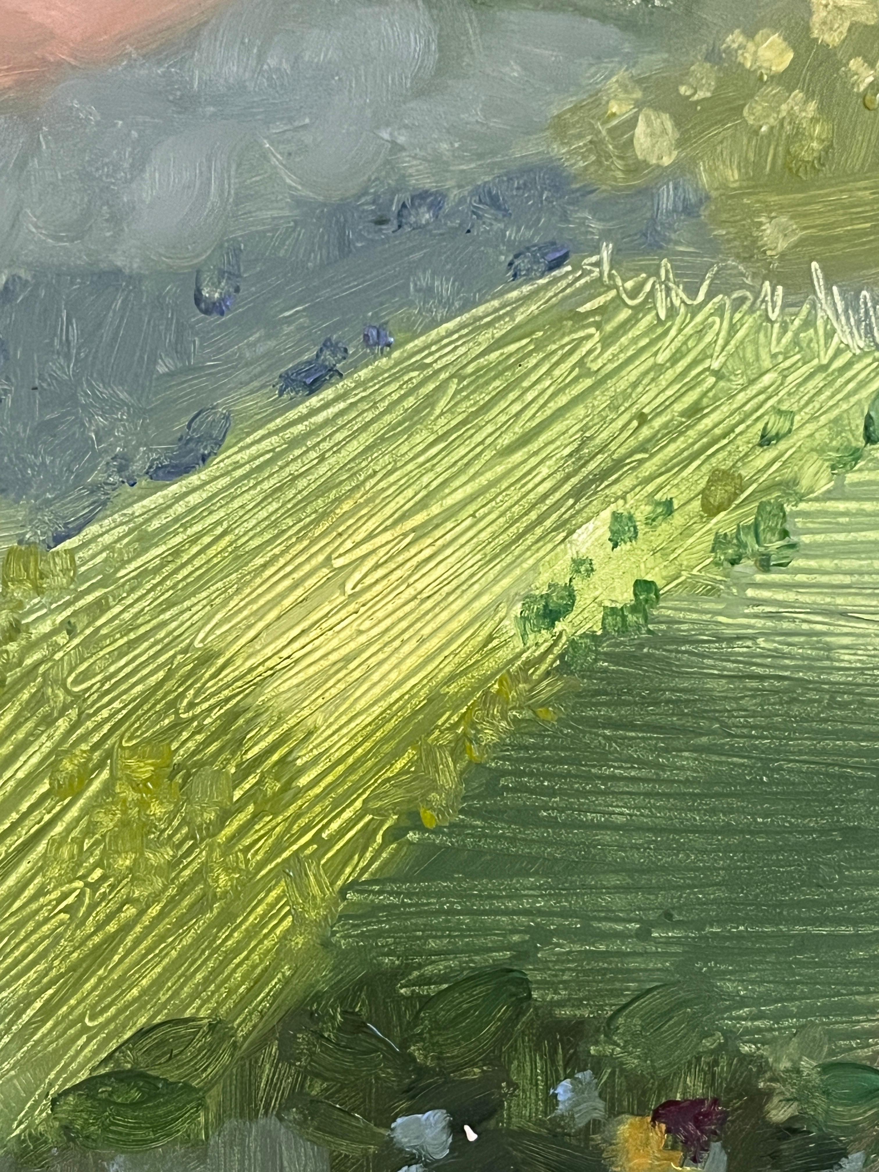Questo pezzo è un dipinto originale a olio su tavola dell'artista americana Ginny Williams. È stato dipinto en plein air. Celebrando l'eredità agricola della sua città nel New England, l'artista ha catturato il mosaico di colori che compone un