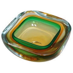 Bol en verre Sommerso attribué à Gino Cenedese, datant d'environ 1960