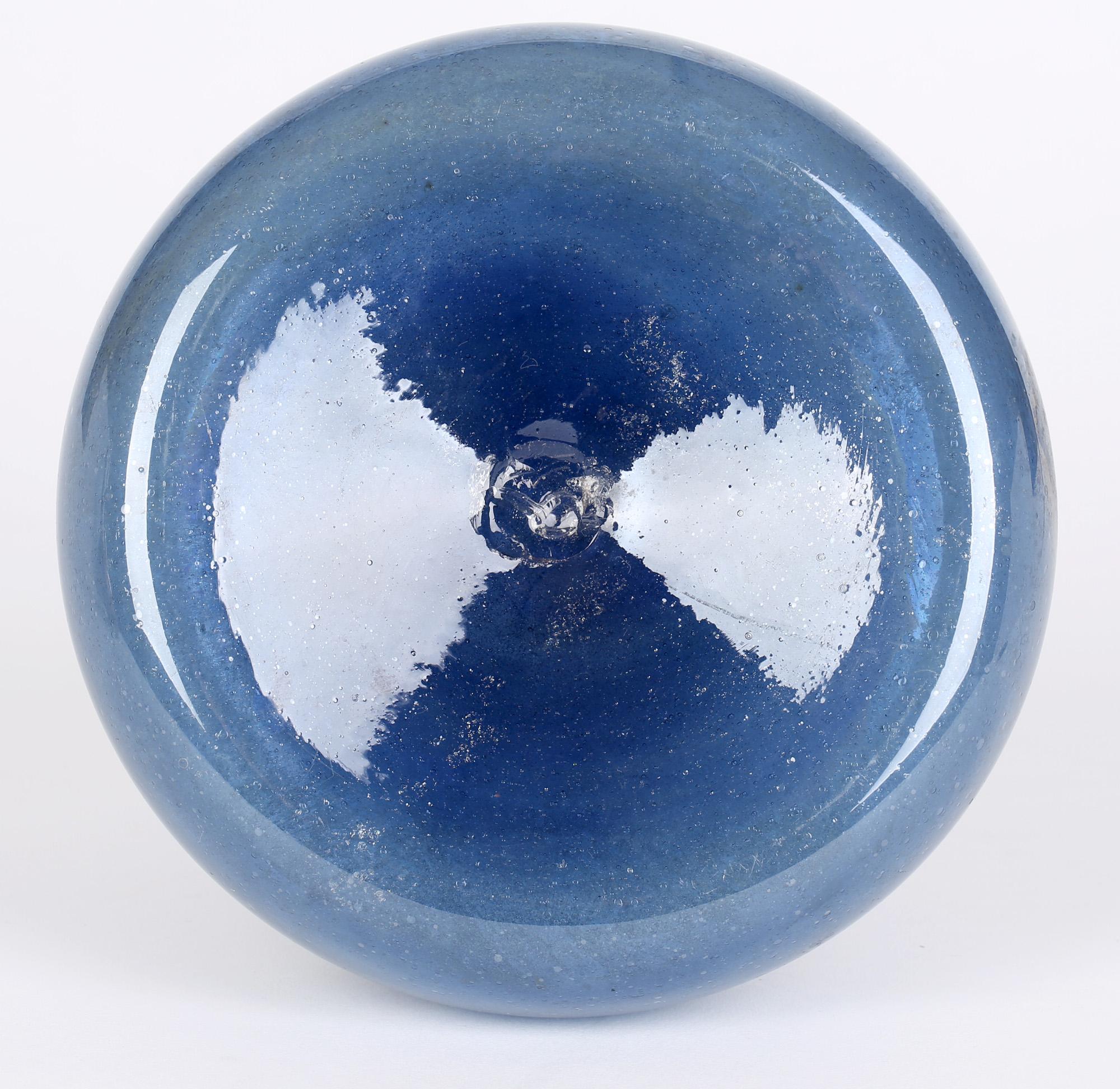 Gino Cenedese 'Italian, 1907-1973' Murano Scavo Twin Handled Art Glass Vase For Sale 2
