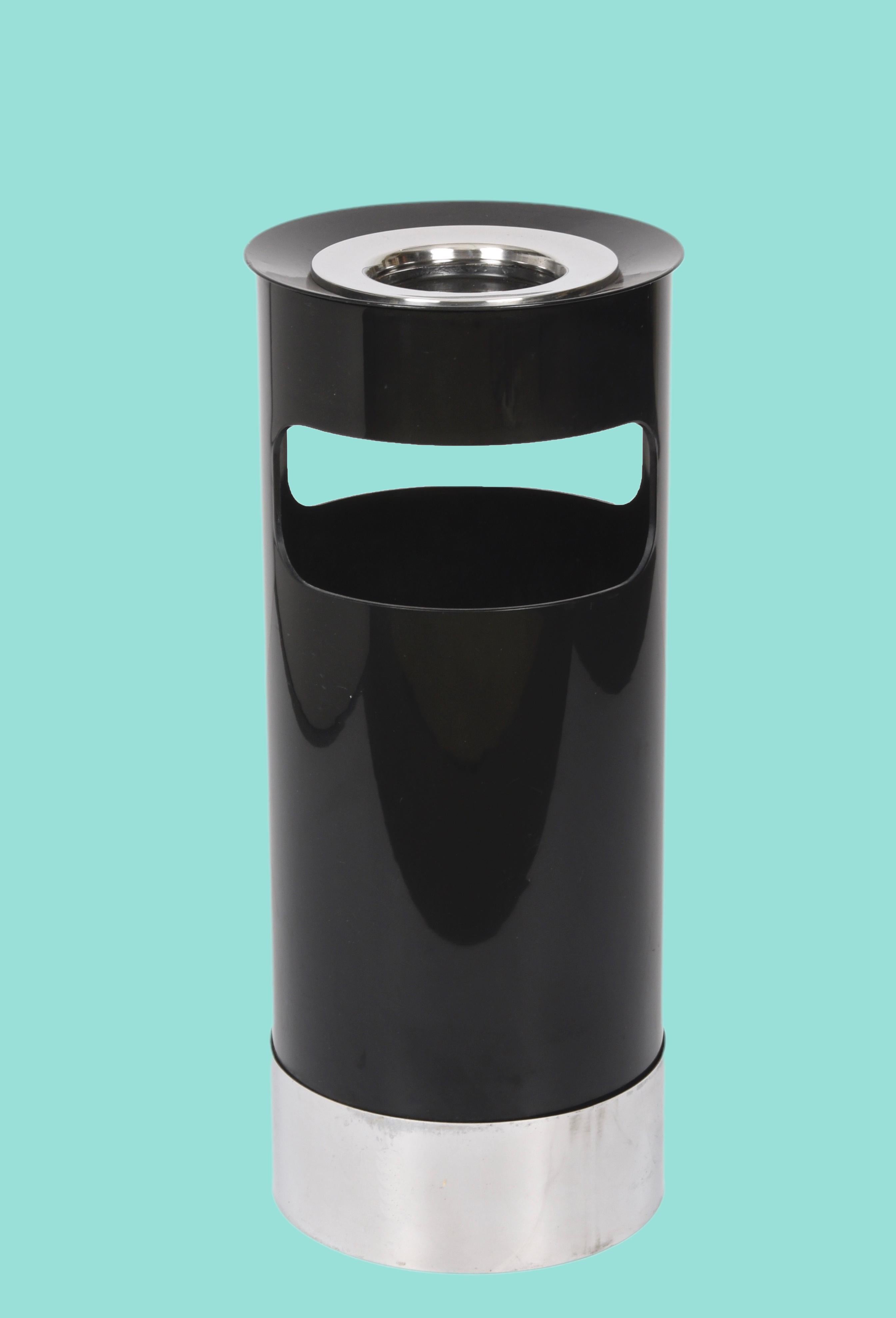 Gino Colombini Paragüero o cenicero negro de mediados de siglo para Kartell, 1970 en venta 3