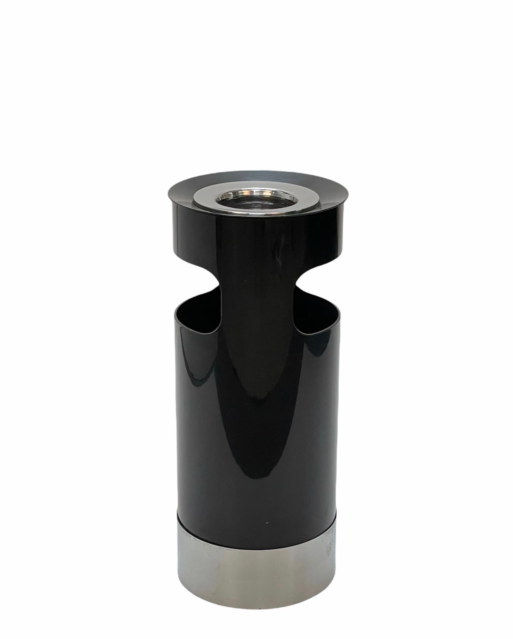 Gino Colombini Midcentury Black Umbrella Stands or Ashtray for Kartell, 1970 For Sale 5