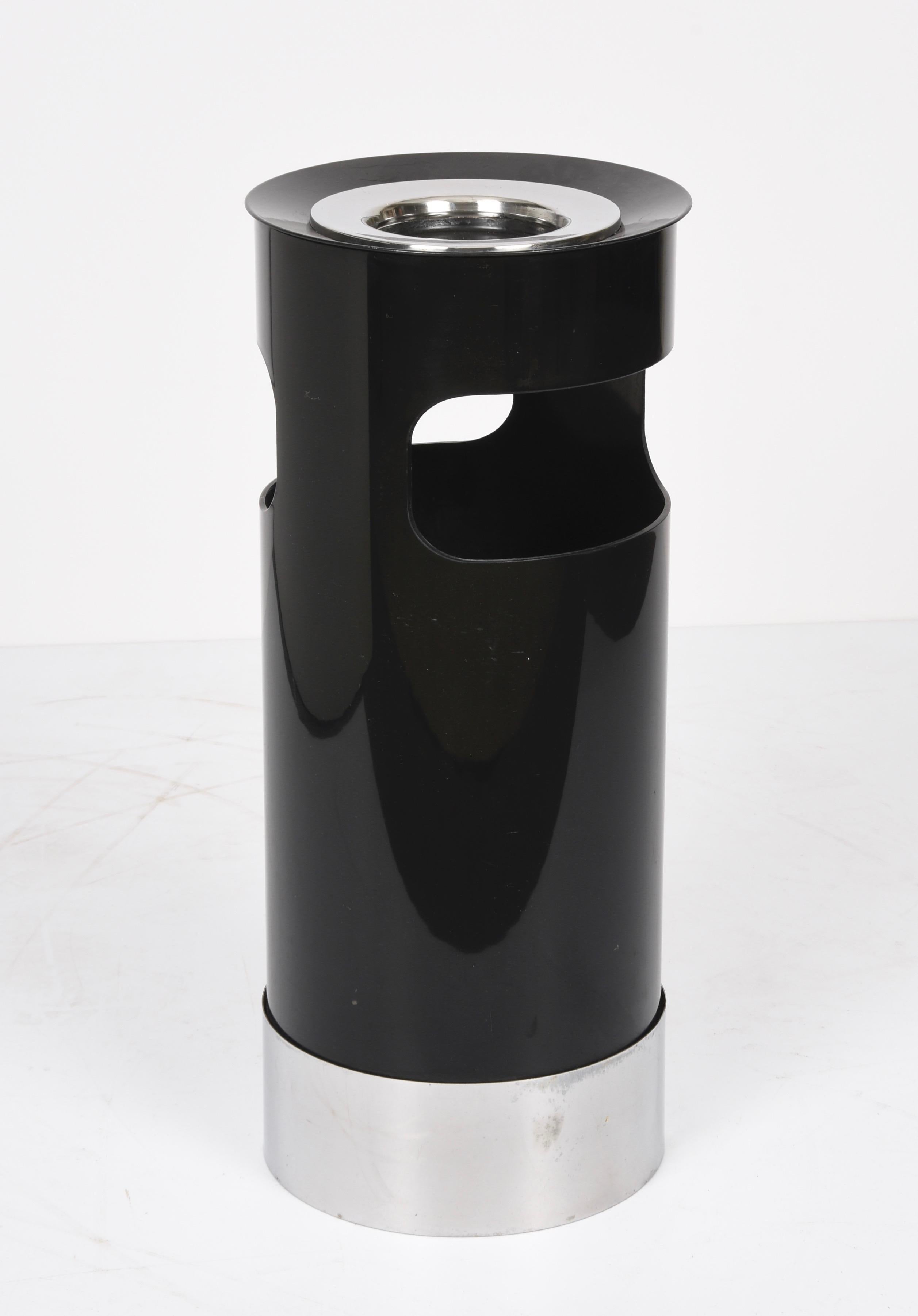 Gino Colombini Midcentury Black Umbrella Stands or Ashtray for Kartell, 1970 For Sale 7