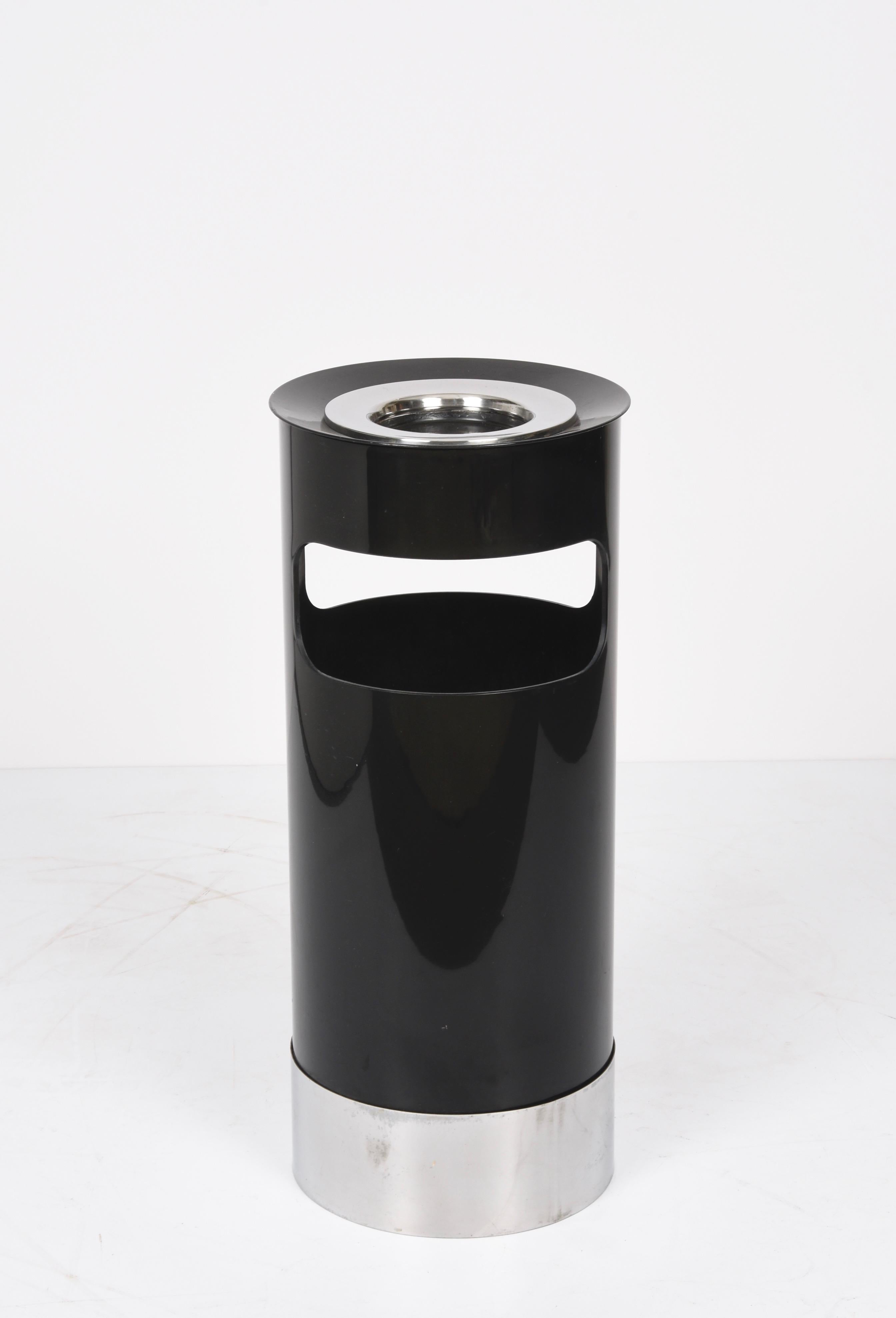 Gino Colombini Midcentury Black Umbrella Stands or Ashtray for Kartell, 1970 For Sale 9