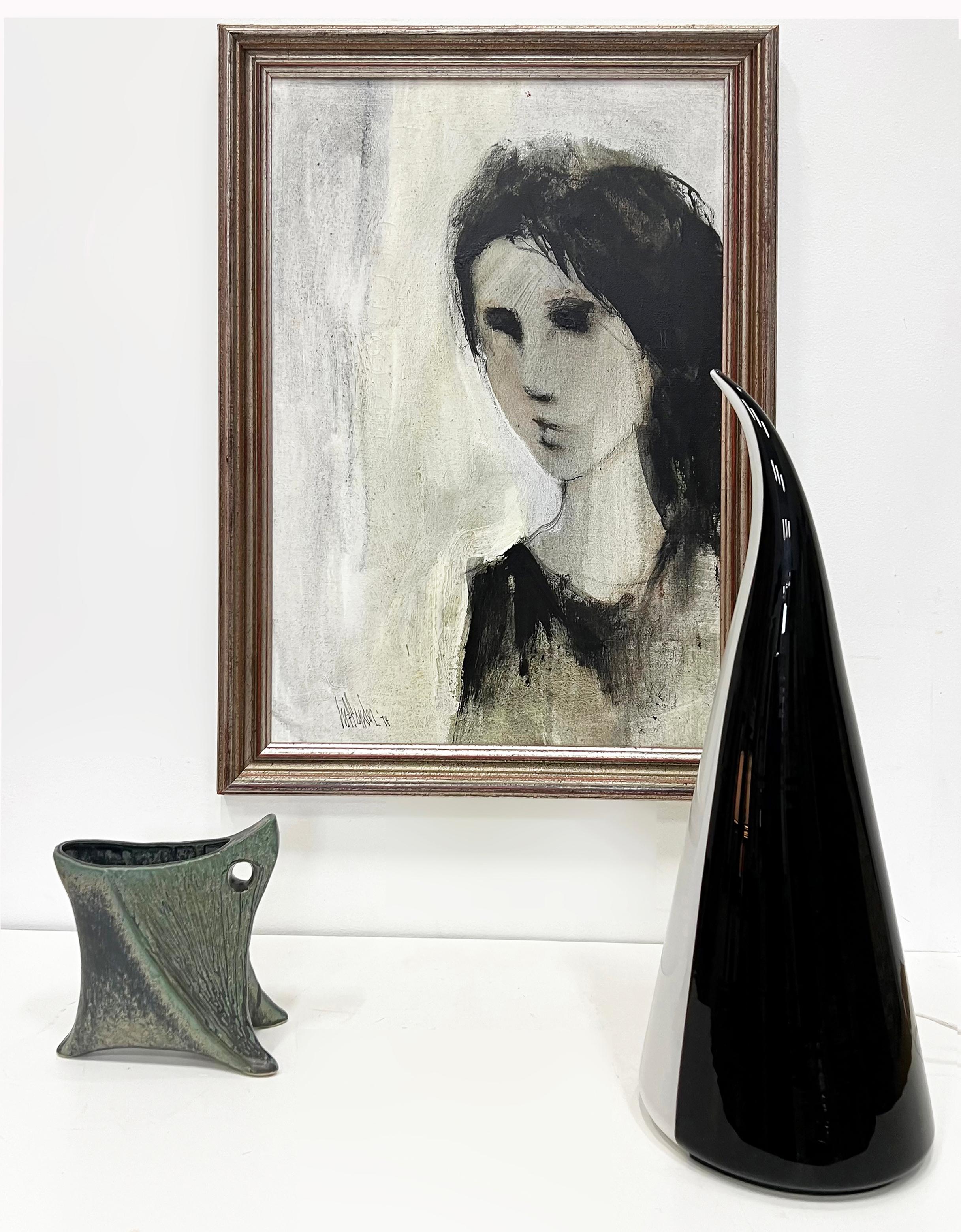 Gino Hollander 1974 Quadro astratto d'epoca con ritratto femminile

 
 In vendita un ritratto femminile astratto ed espressionista d'epoca dipinto su tela dal noto artista di New York Gino Hollander (1924-2015). Il dipinto è firmato in basso a