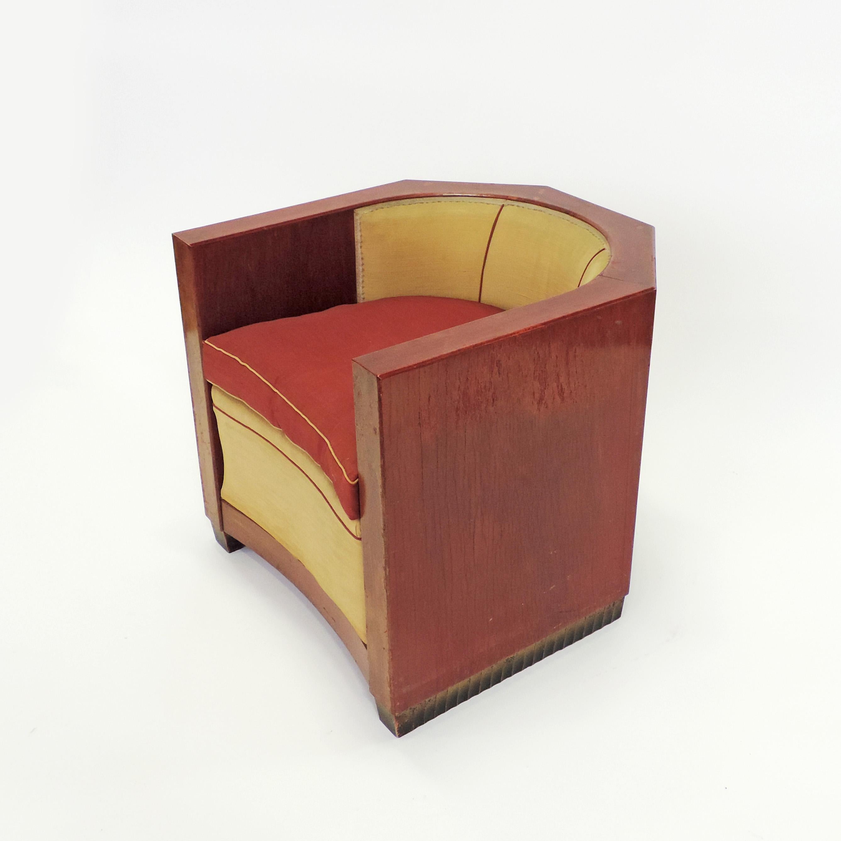 Gino Maggioni Red Stained Armchair for Arredamenti Borsani Varedo, Italy, 1920s 6