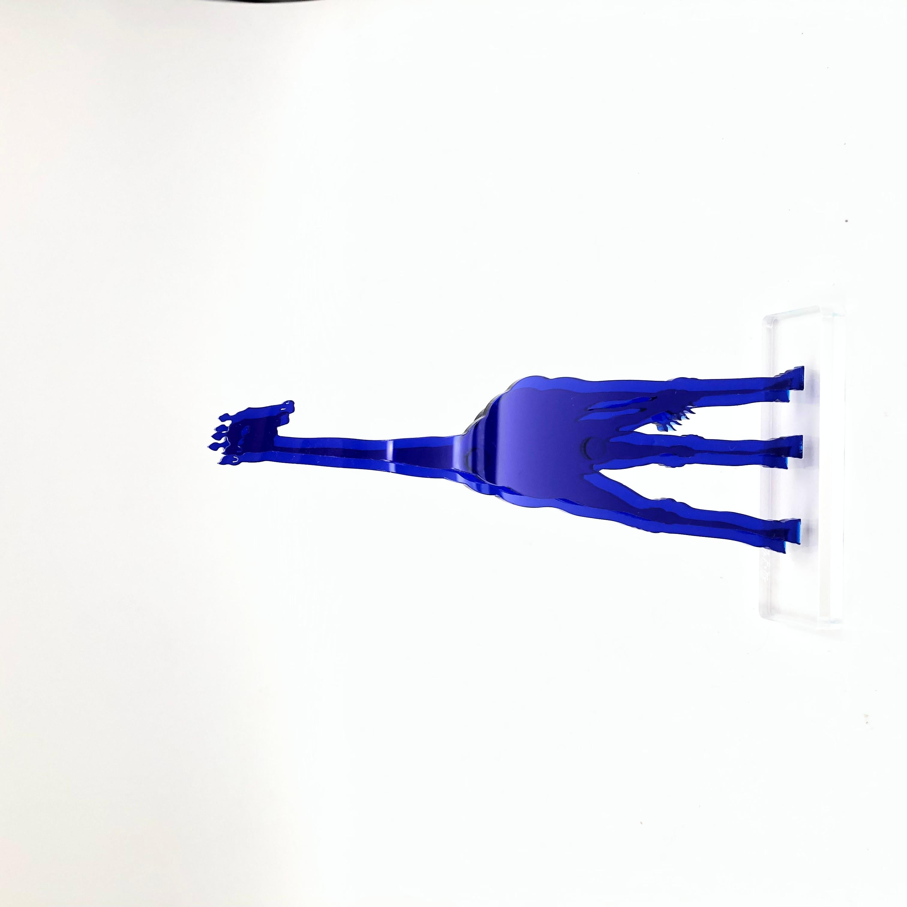 Gino MAROTTA (1935-2012)
Giraffa artificiale, 2010
Edition Artbeat arrêtée
Sculpture, multiple en méthacrylate coloré bleu et découpé. Signé sur la base. 
Haut. : 19 cm Long. : 10 cm

Gino MAROTTA (1935-2012)
Giraffa artificiale, 2010
Edition