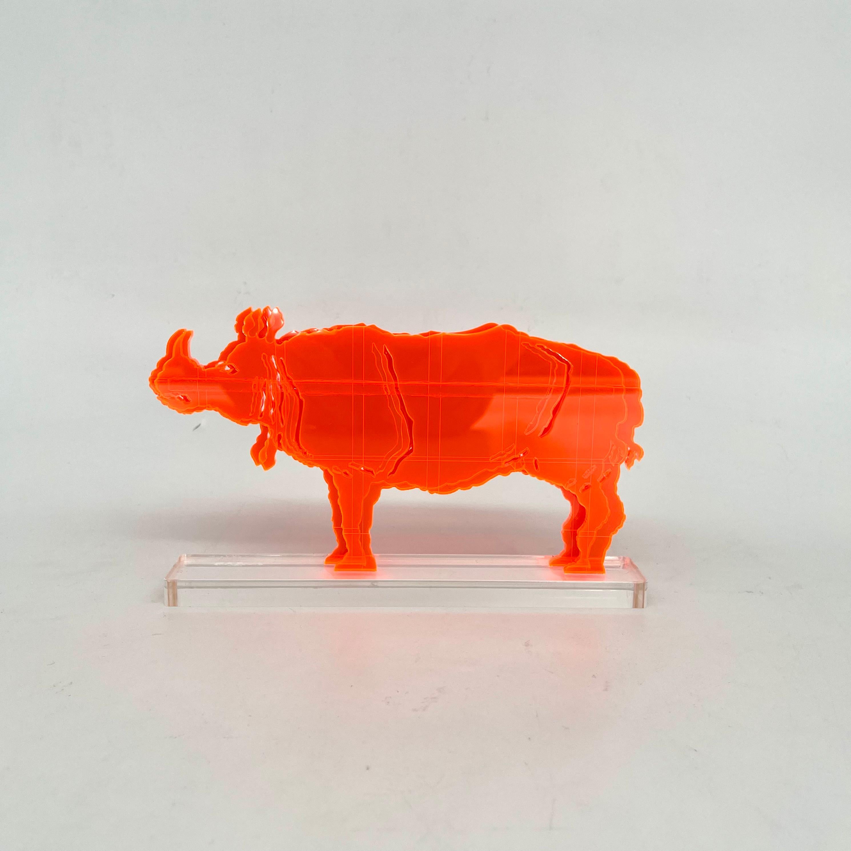 Gino MAROTTA (1935-2012)
Rinoceronte artificiale, 2010
Edition Artbeat arrêtée
Sculpture, multiple en méthacrylate coloré orange et découpé. Signé sur la base. Dans sa boite d’origine. 
Haut. : 11 cm Long. : 18,5 cm

Gino MAROTTA