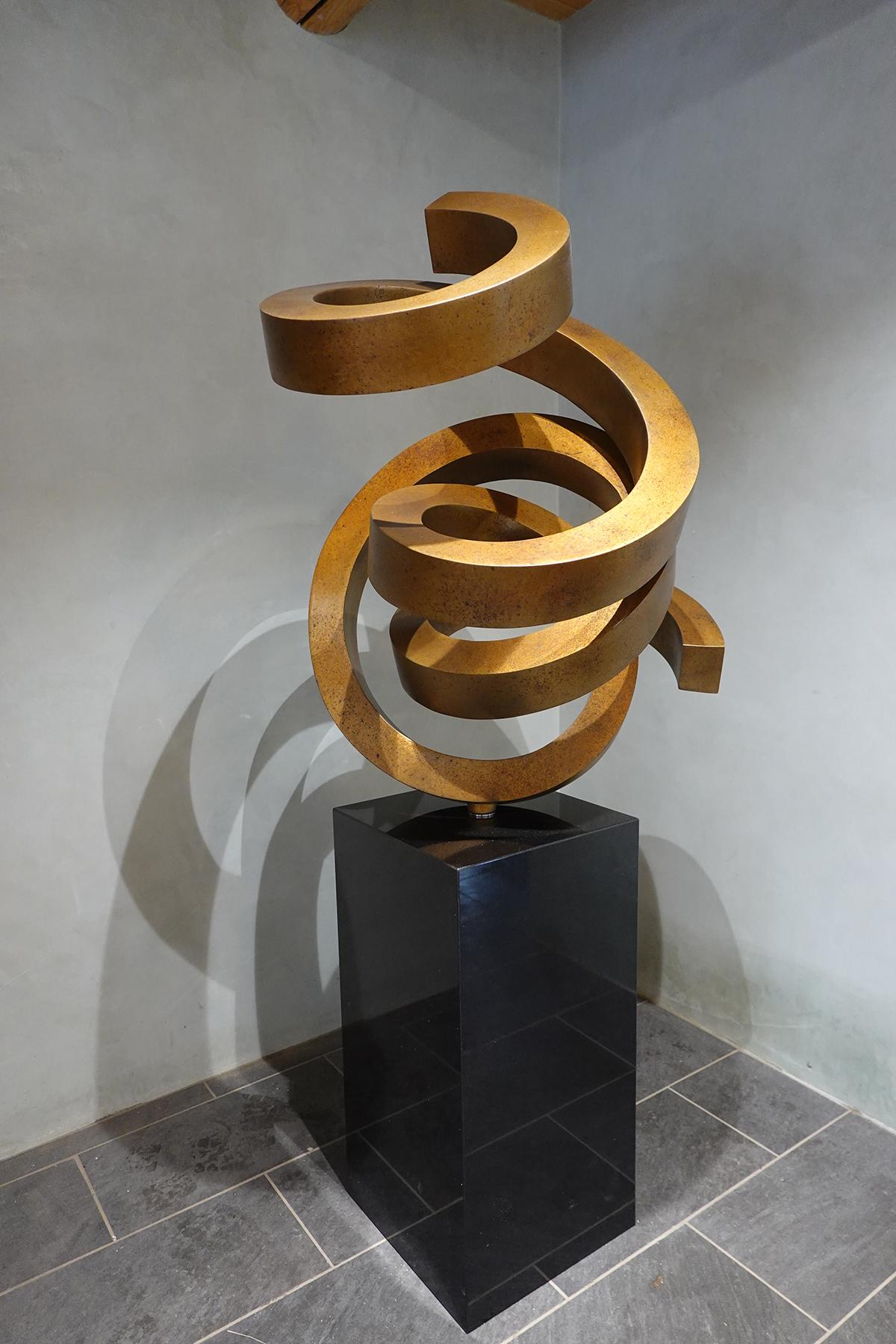 Gino Miles Abstract Sculpture - Cyclone