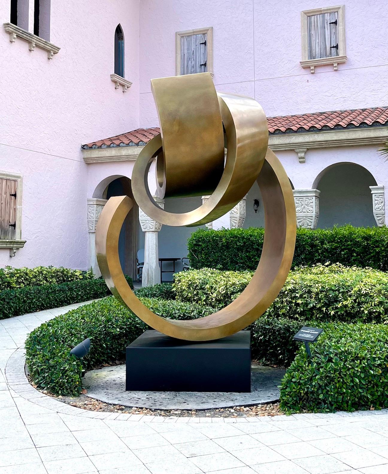 Fandango - Contemporary Sculpture by Gino Miles