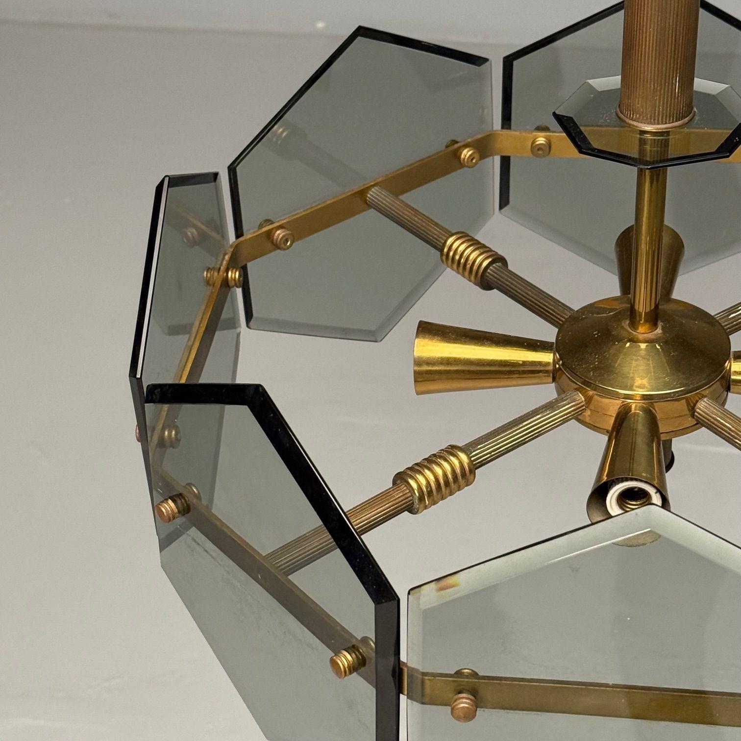 Italiano Gino Paroldo, Fontana Arte, Mid-Century Modern italiano, Lampadario, Ottone, Vetro in vendita