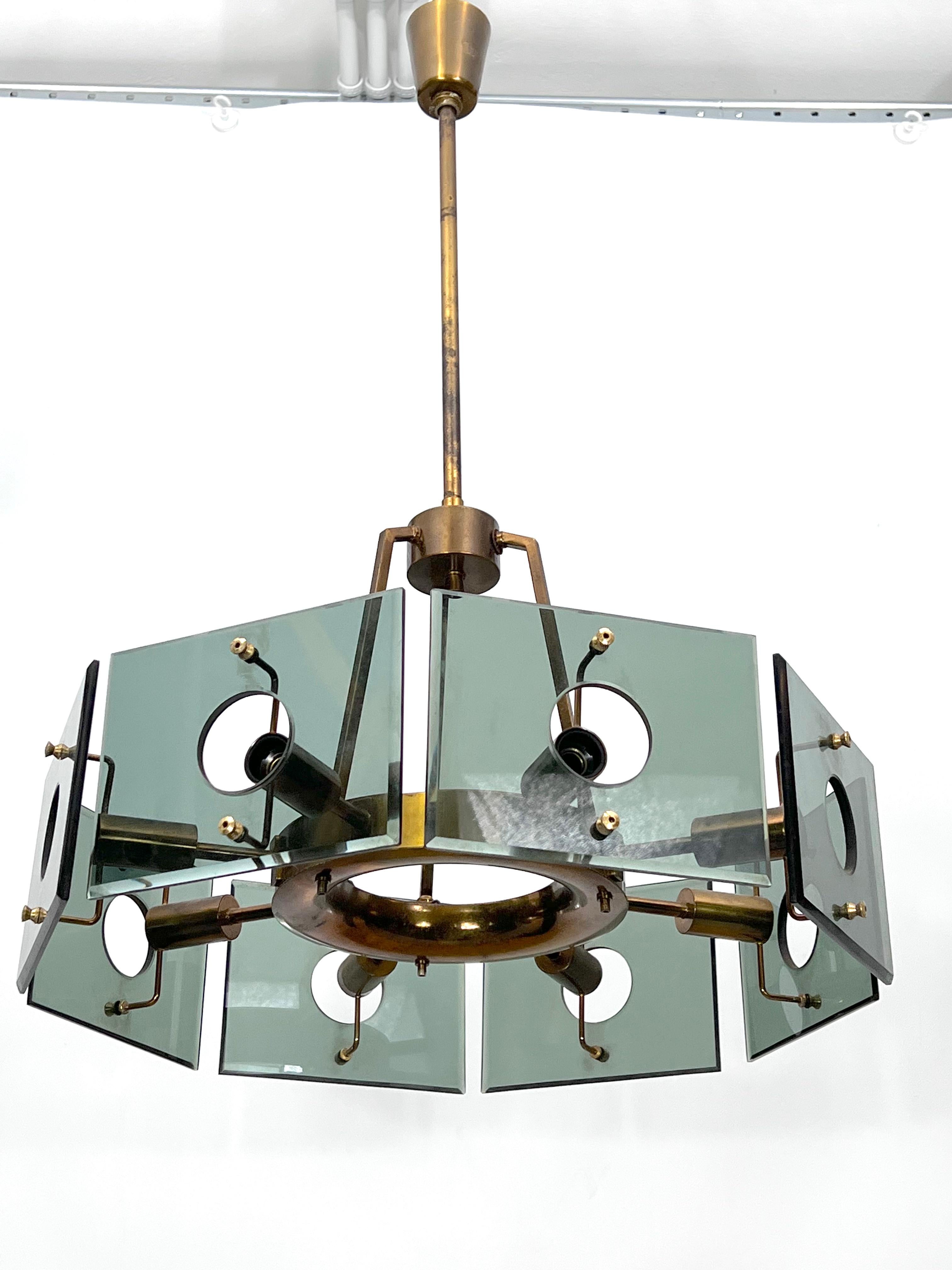 Mid-Century Modern Gino Paroldo, Modernist Brass and Smoked Glass Chandelier, Italy, 1960s For Sale