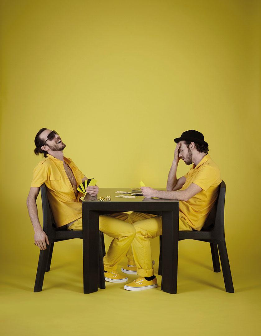 Postmoderno Tavolo Gino Saffron Yellow di Giò Colonna Romano in vendita