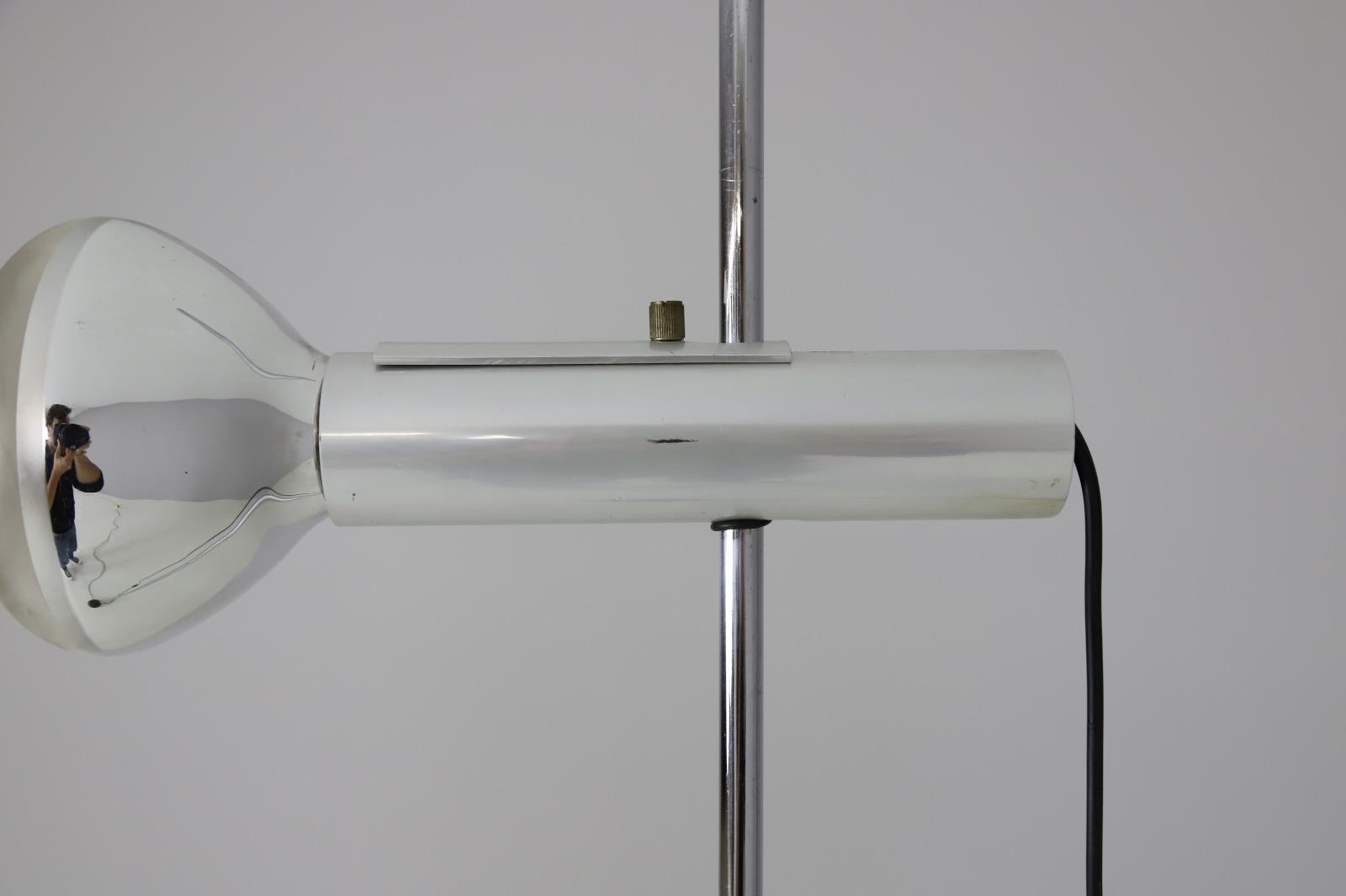 Gino Sarfatti '1074' Floor Lamp by Arteluce In Good Condition In SITTARD, LI