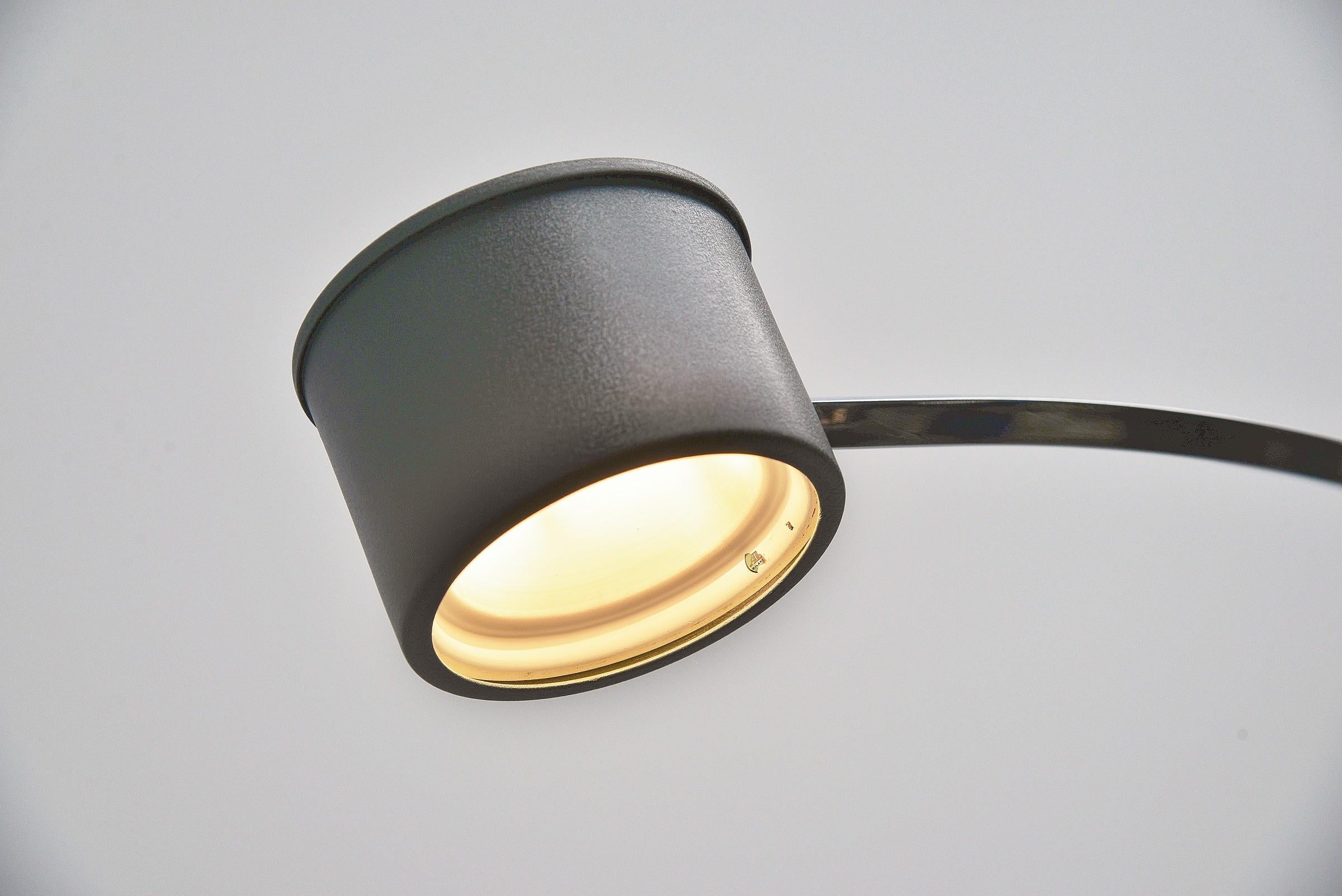 Late 20th Century Gino Sarfatti 1096 Floor Lamp Arteluce, 1971 For Sale