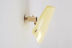 Gino Sarfatti, 1951 Rare Adjustable Yellow Sconce Mod. 184 by Arteluce, Italy