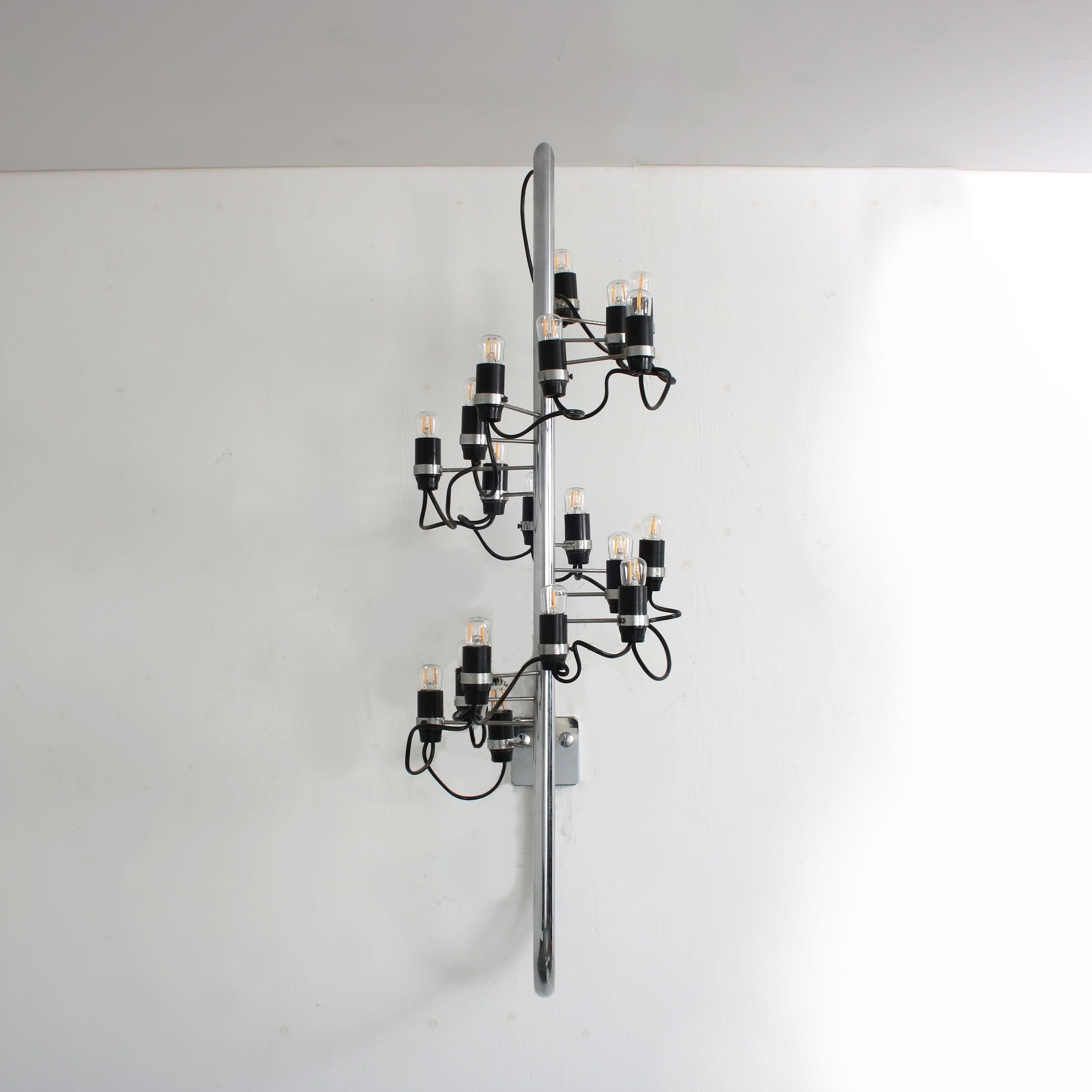 Late 20th Century Gino Sarfatti “226” Wall Lamp for Flos Italy, 1970 For Sale