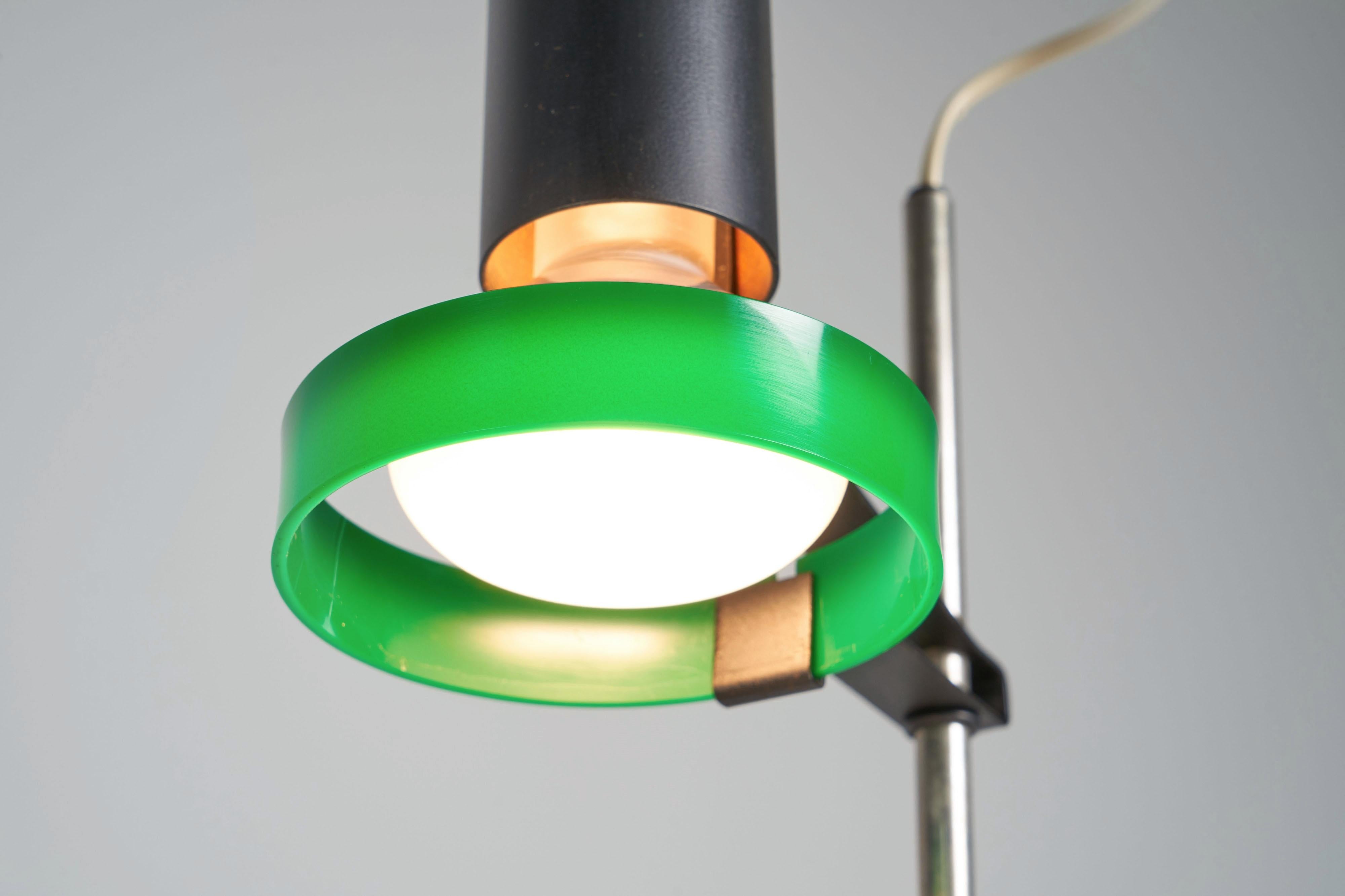 Lampada da tavolo Gino Sarfatti 565 for Arteluce, Italia, 1956 In condizioni buone in vendita a Roosendaal, Noord Brabant