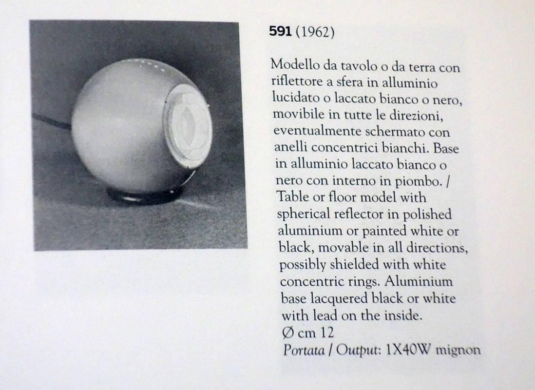 Gino Sarfatti Arteluce 1960 Italienische Design-Tischlampe „591“ (Metall) im Angebot