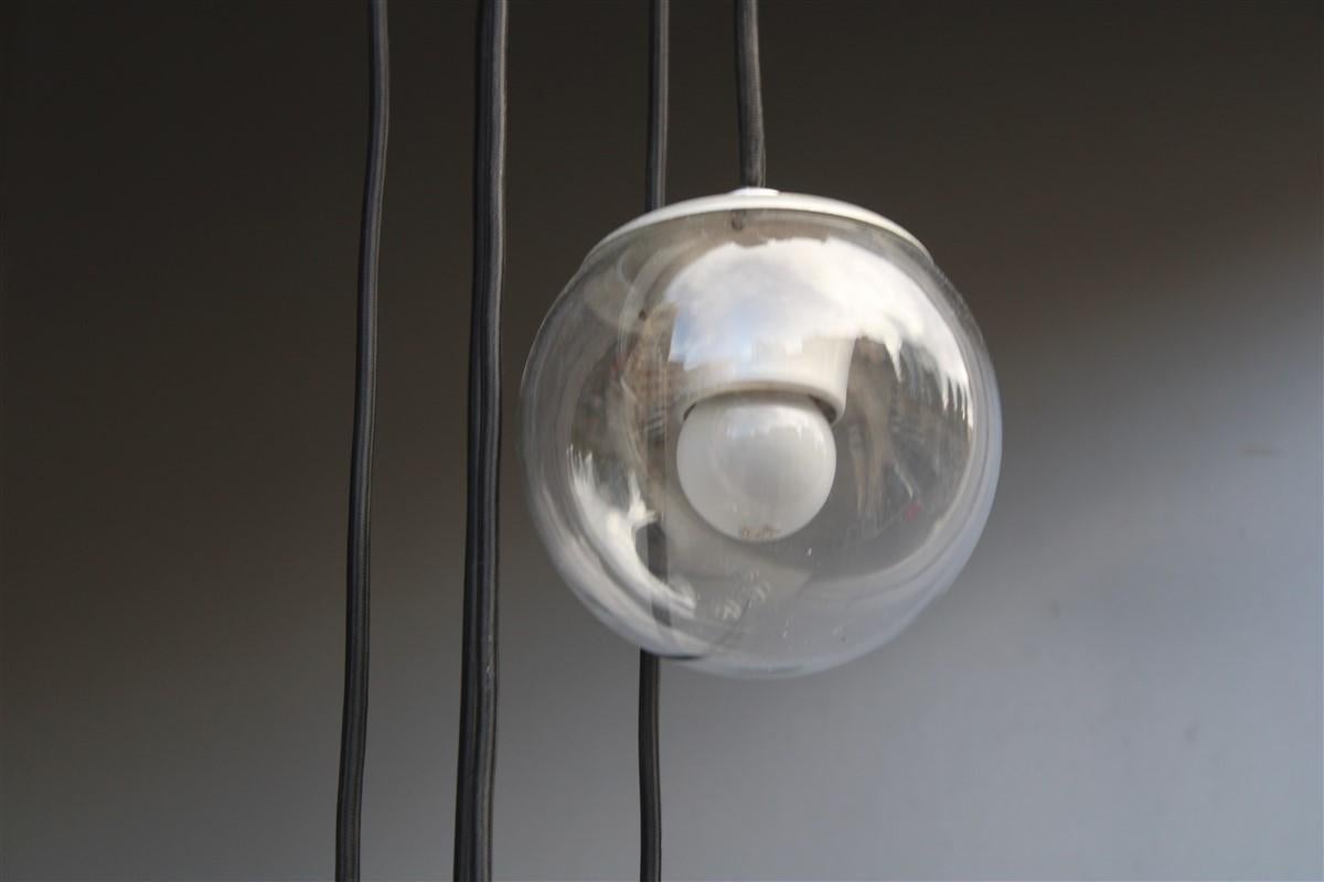 Gino Sarfatti Arteluce Lámpara de techo 1965 Modelo 2095 Bolas Vidrio Aluminio en Bueno estado para la venta en Palermo, Sicily