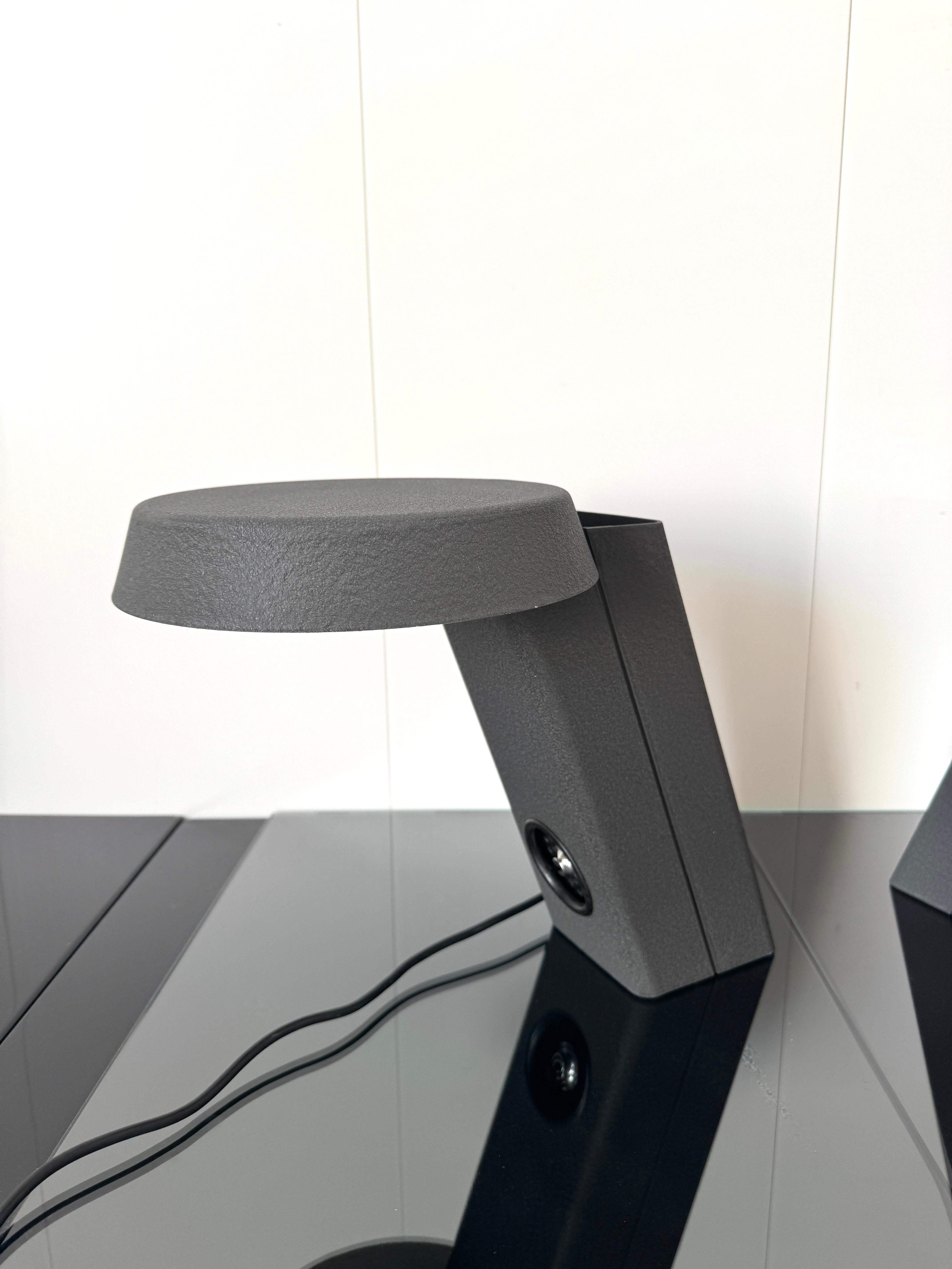 Gino Sarfatti, Paire de lampes de table mod.  607, prod. Arteluce, 1971 en vente 5