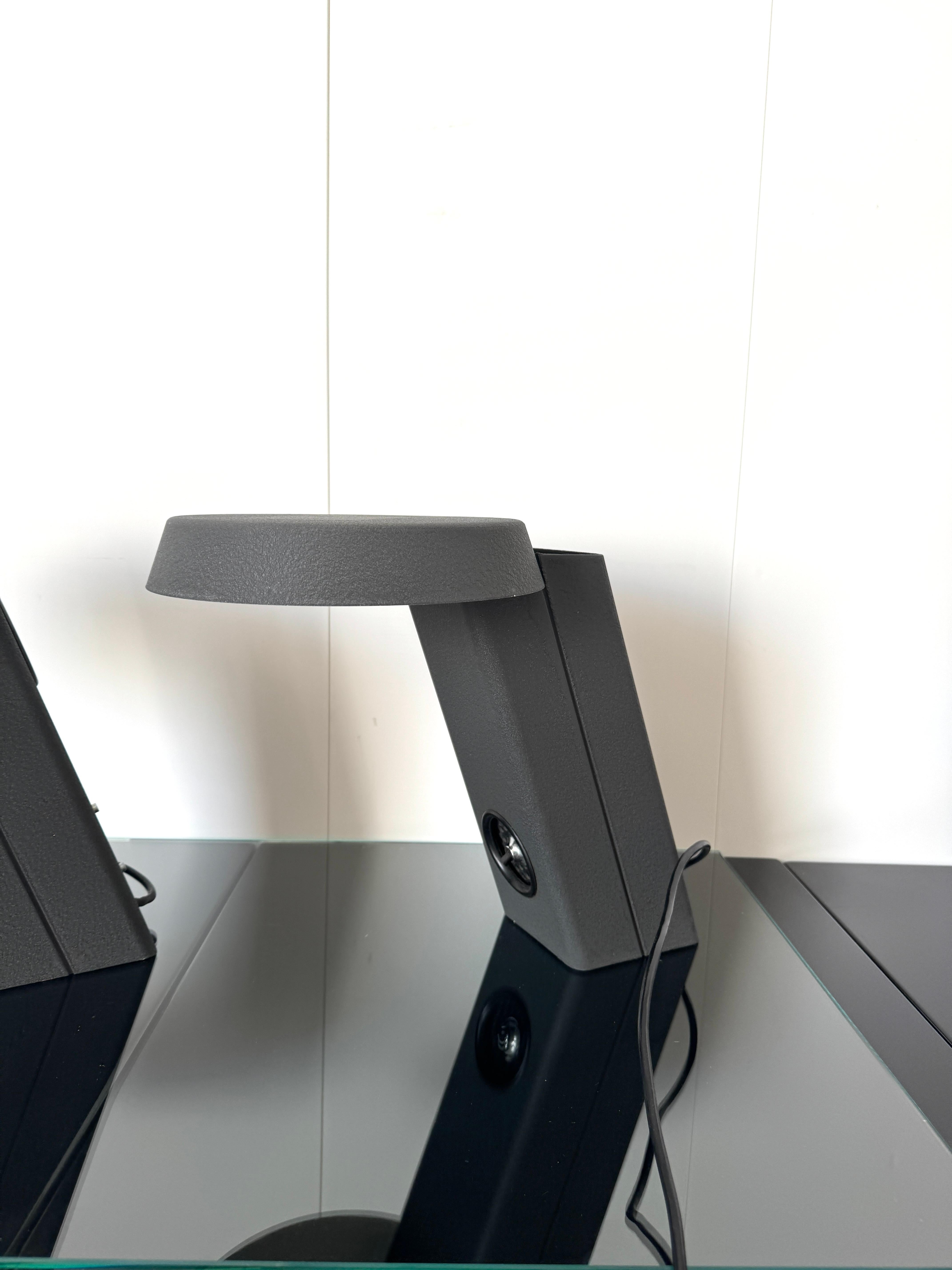 Gino Sarfatti, Paire de lampes de table mod.  607, prod. Arteluce, 1971 en vente 6