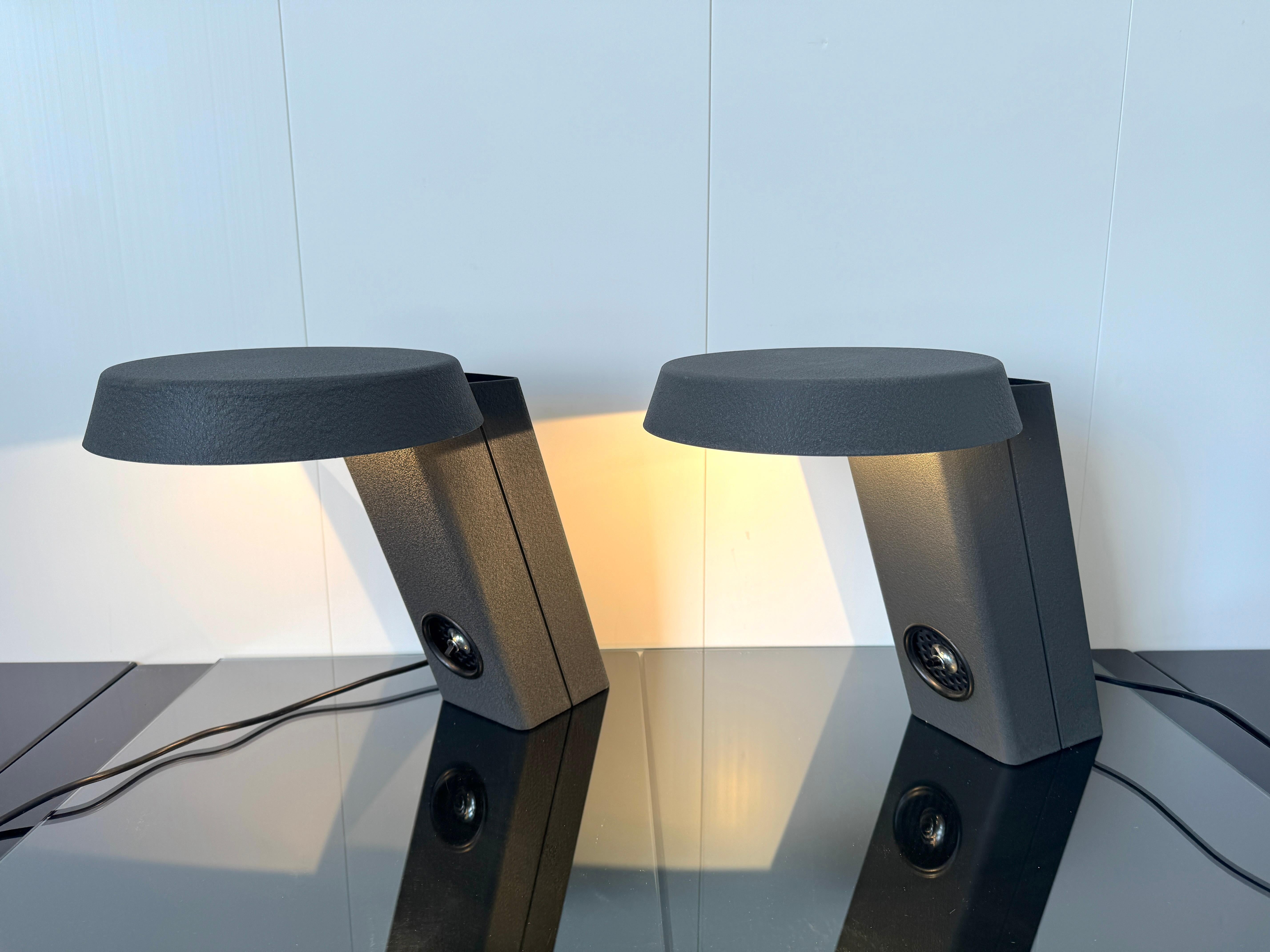 Gino Sarfatti, Paire de lampes de table mod.  607, prod. Arteluce, 1971 en vente 7