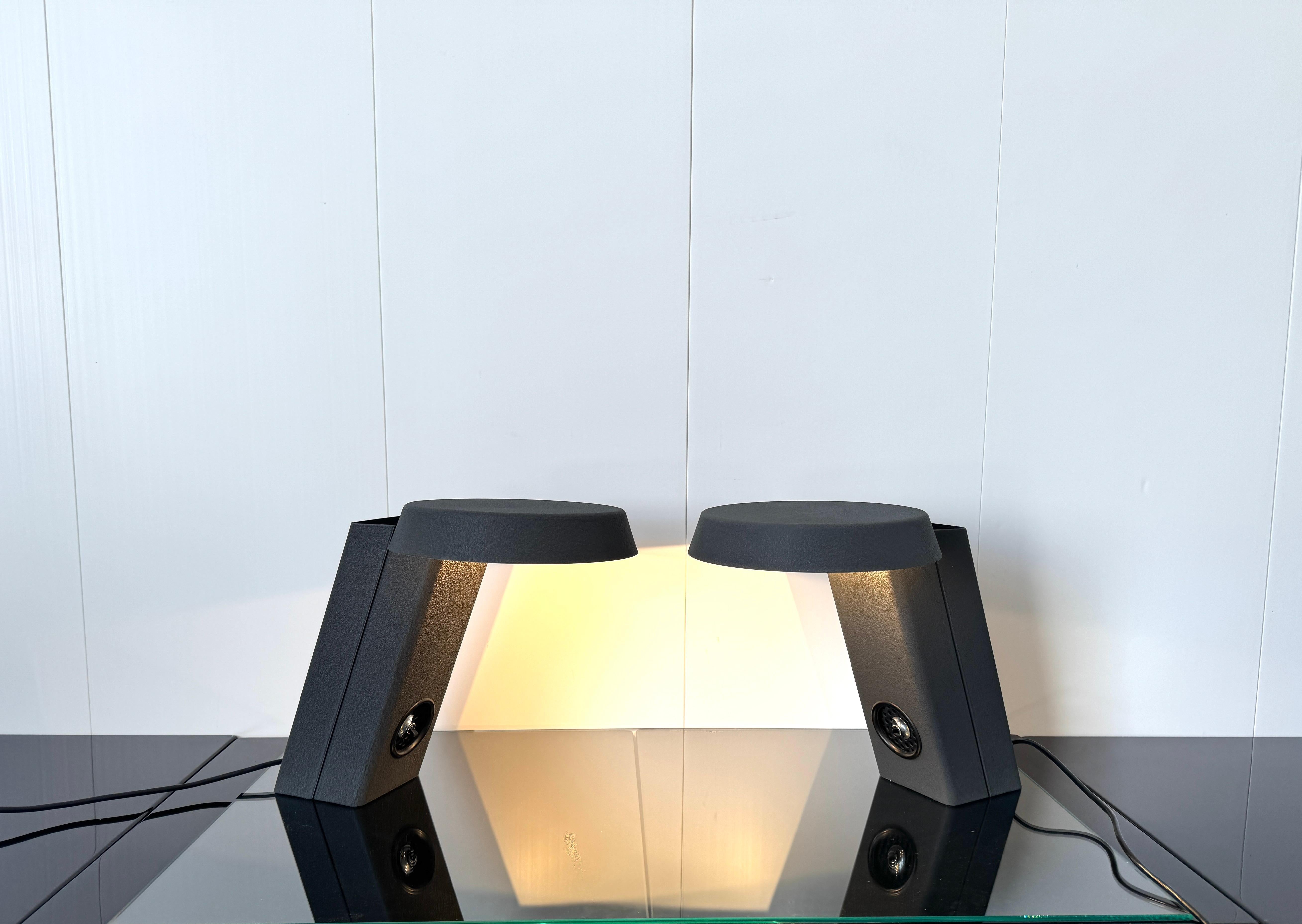 Laqué Gino Sarfatti, Paire de lampes de table mod.  607, prod. Arteluce, 1971 en vente