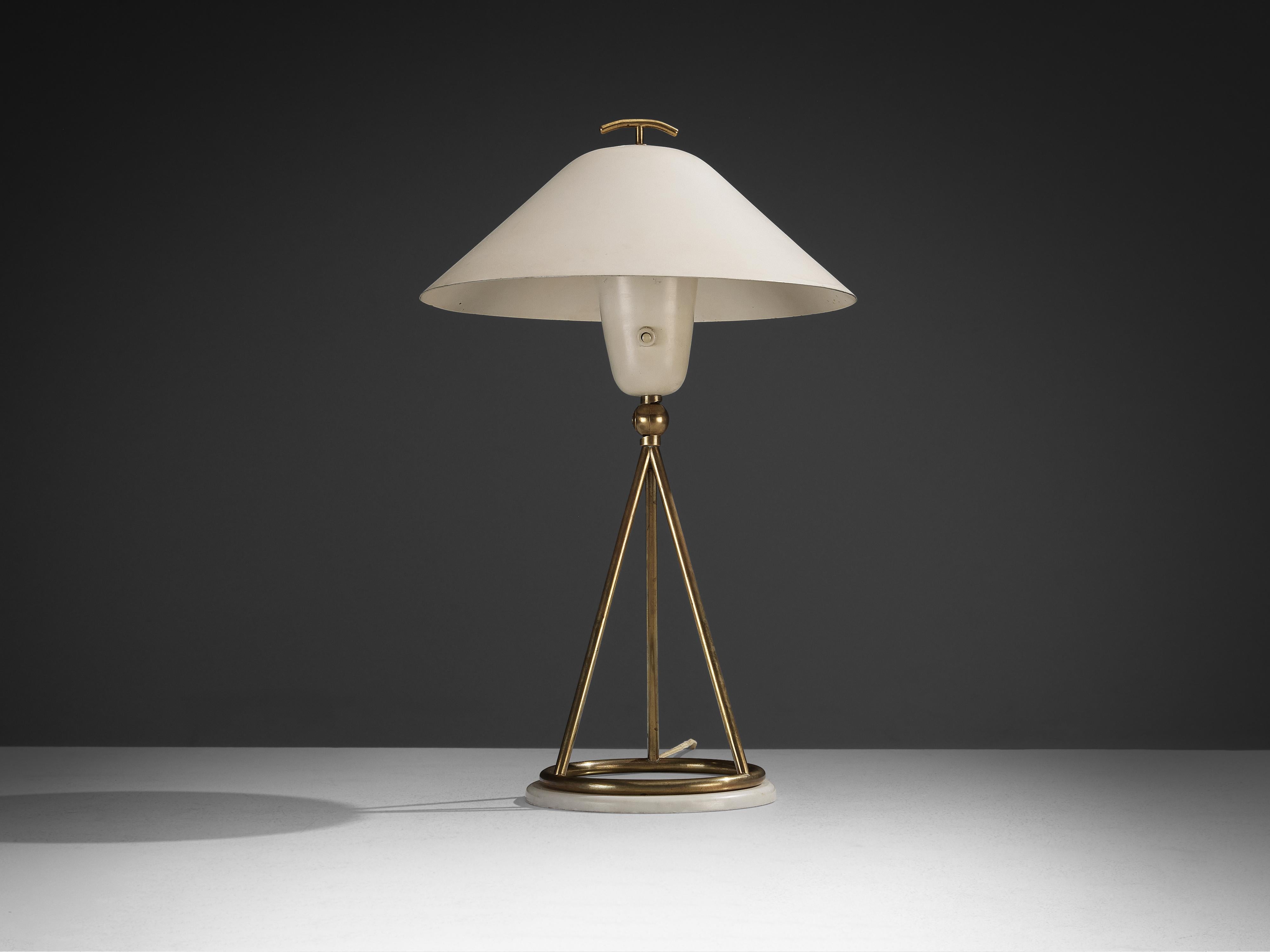 Gino Sarfatti for Arteluce '516' Table Lamp For Sale 2