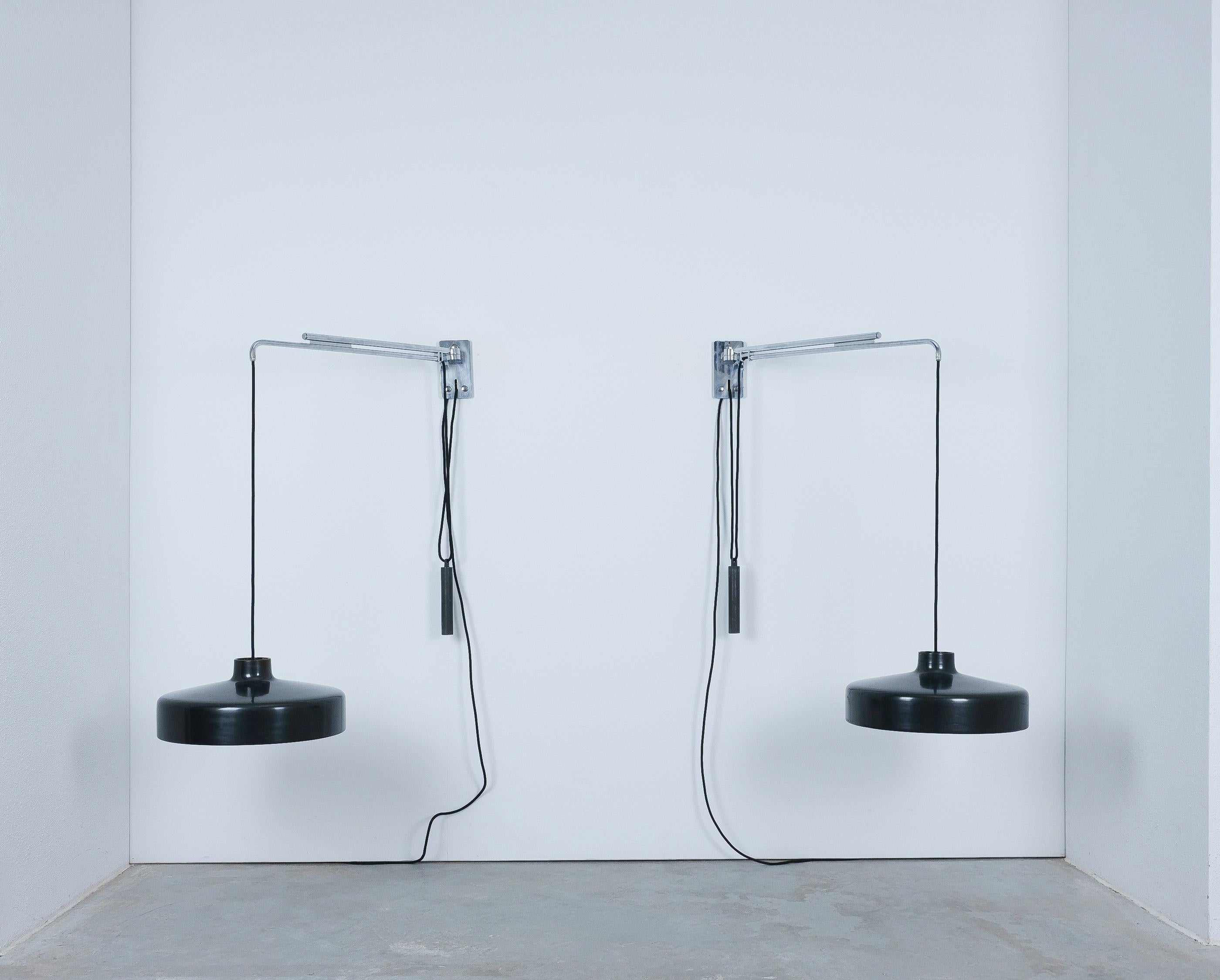 Laccato Gino Sarfatti for Arteluce Lampade a sospensione da parete nere (2x) Model 194n, 1950 in vendita