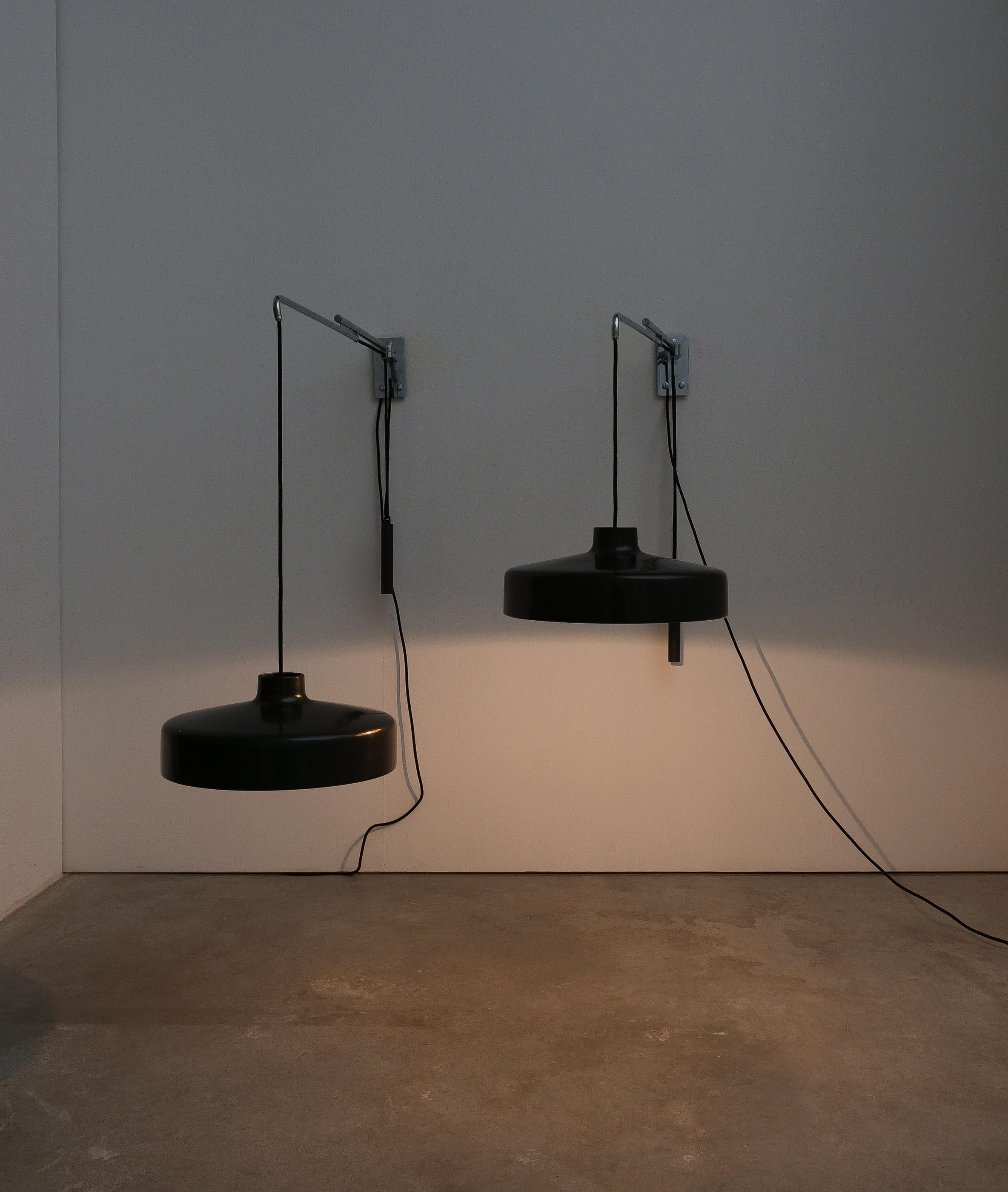 Gino Sarfatti for Arteluce Lampade a sospensione da parete nere (2x) Model 194n, 1950 in vendita 1
