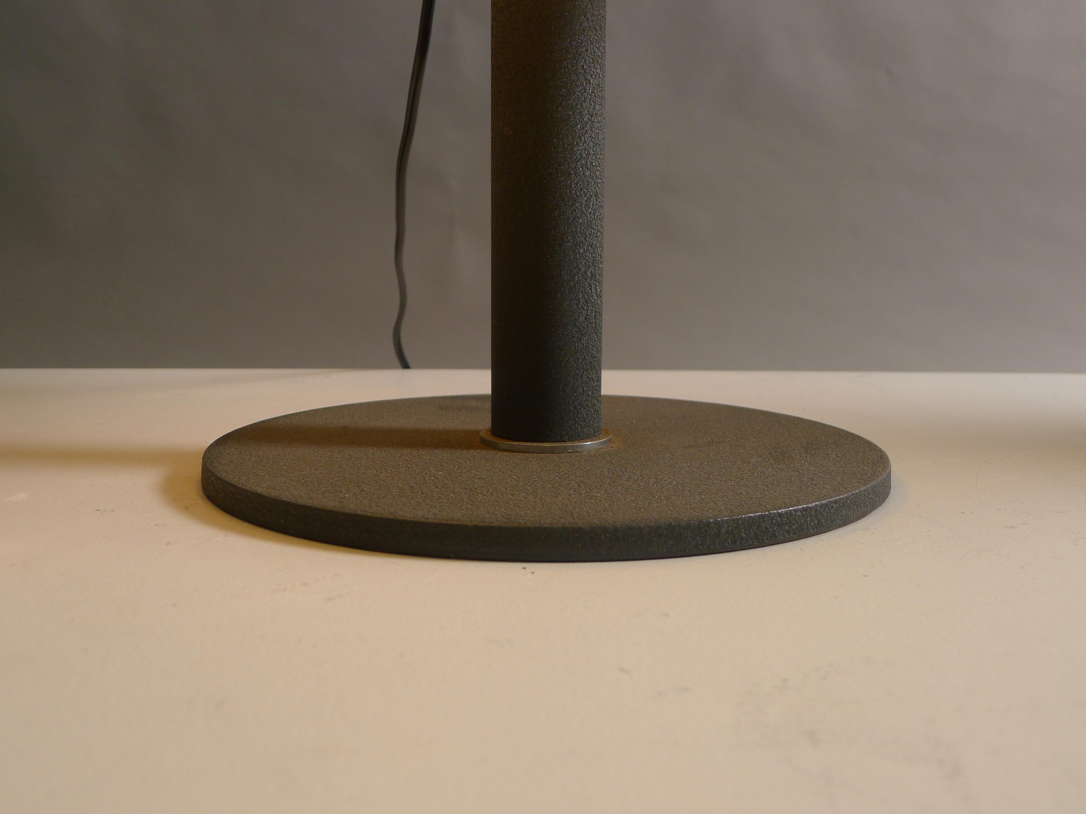 Italian Gino Sarfatti for Arteluce, Italy, Model 609 Table Lamp from 1973, Labelled