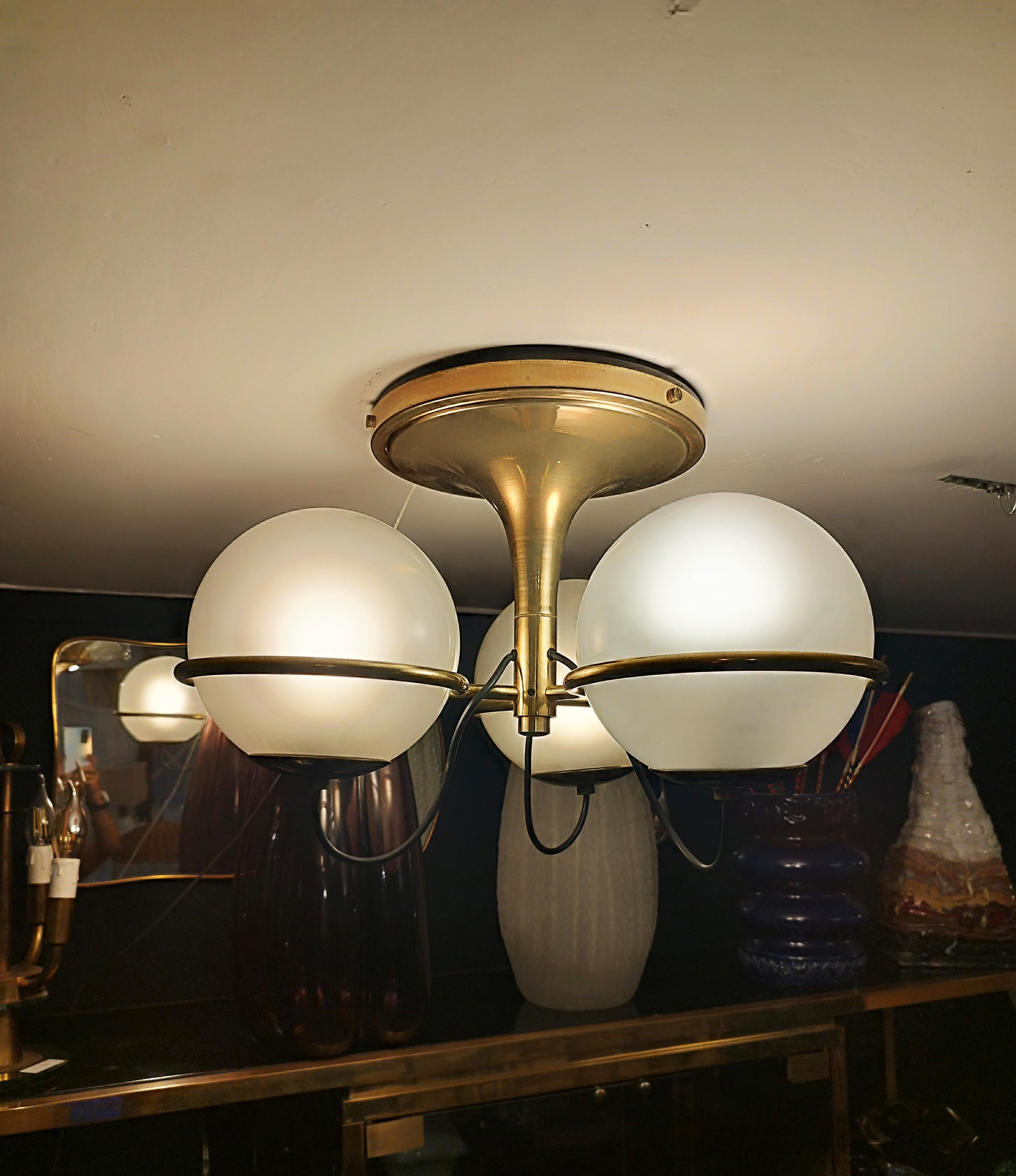Mid-Century Modern Gino Sarfatti for Arteluce Mod.2042/3 Ceiling Lamp, Italy 1960s For Sale