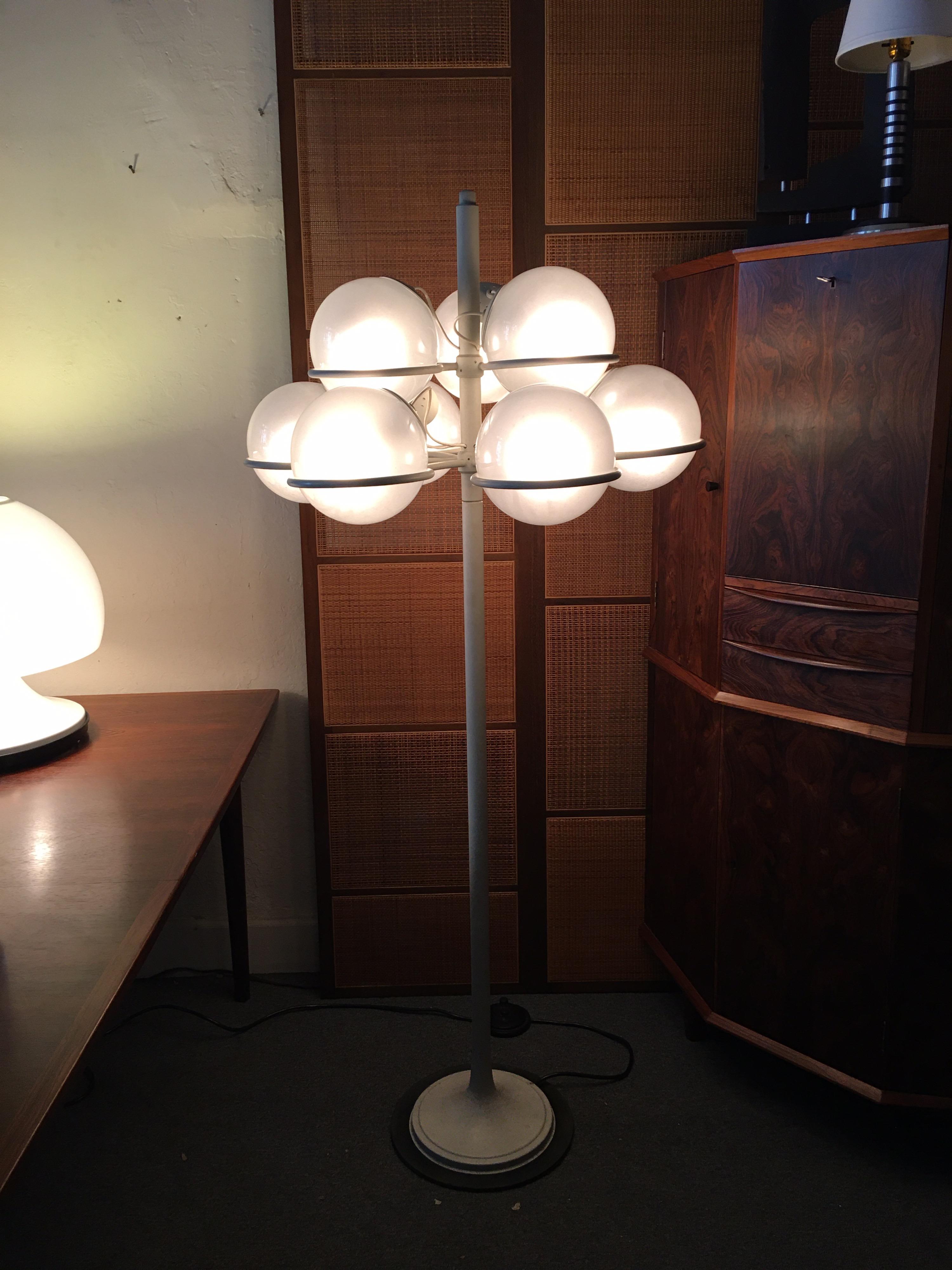 Gino Sarfatti for Arteluce Monumental Floor Lamp Model 1094 from 1966 4