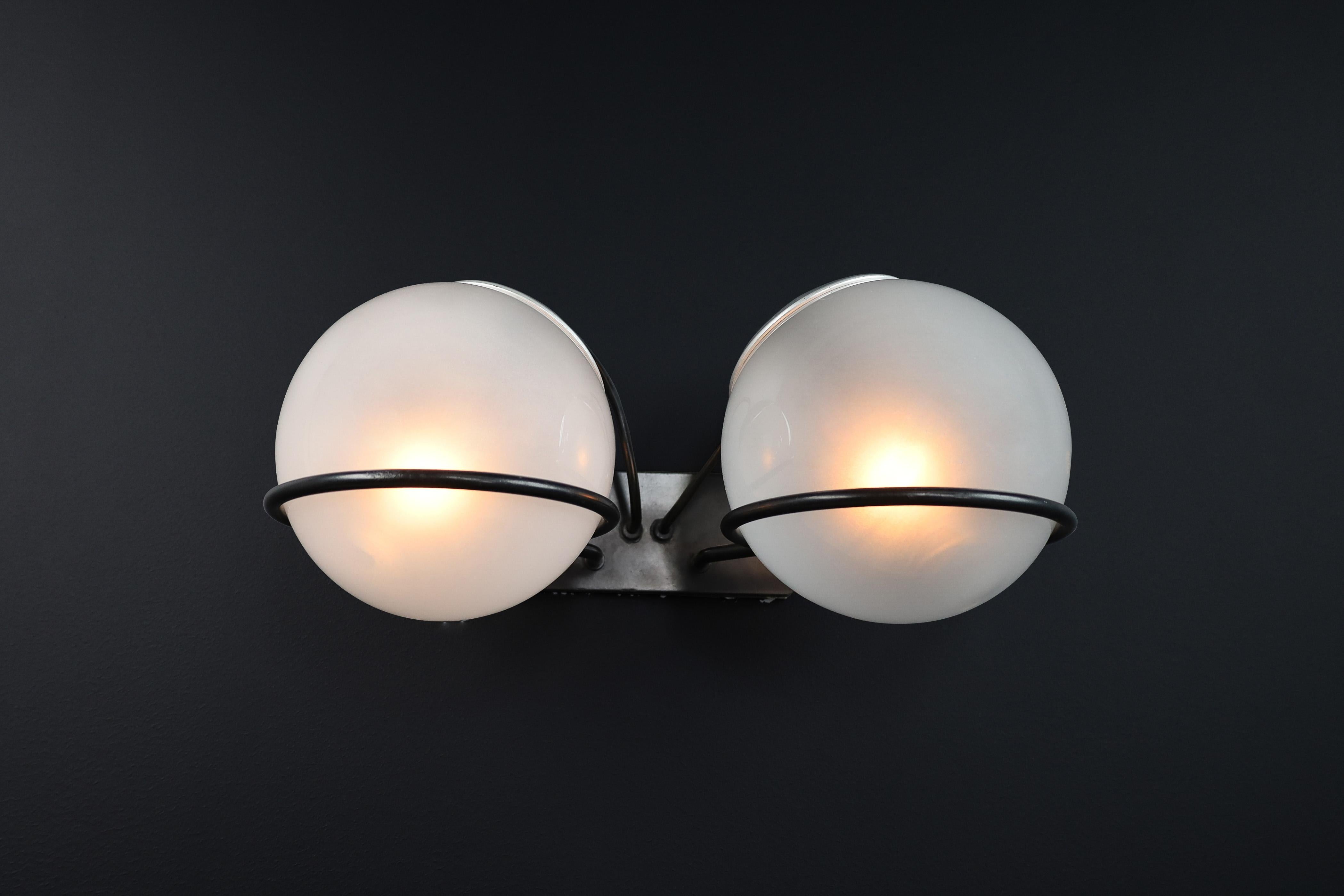 Mid-Century moderno Gino Sarfatti for Arteluce Coppia di due lampade di metà secolo Modello 237/2 1959 in vendita