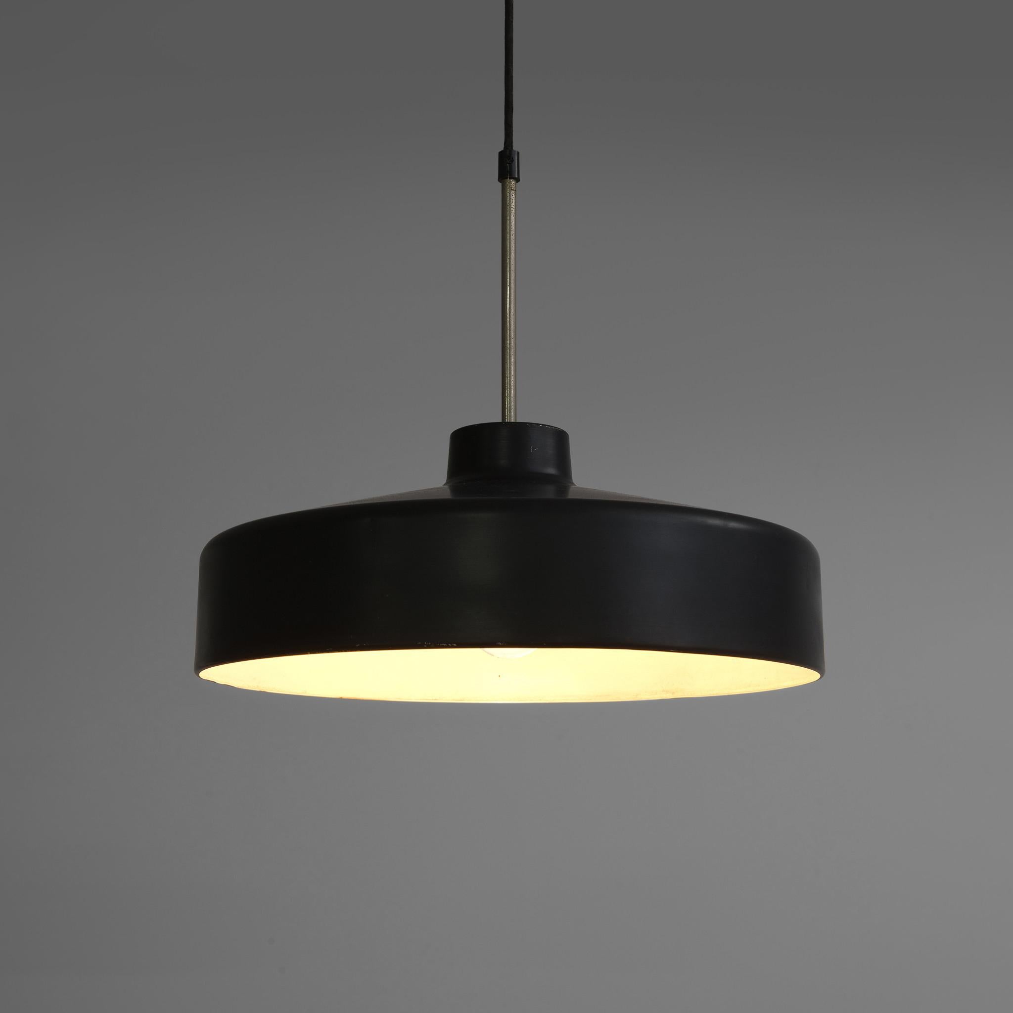 Mid-Century Modern Gino Sarfatti for Arteluce Pendant Lamp For Sale