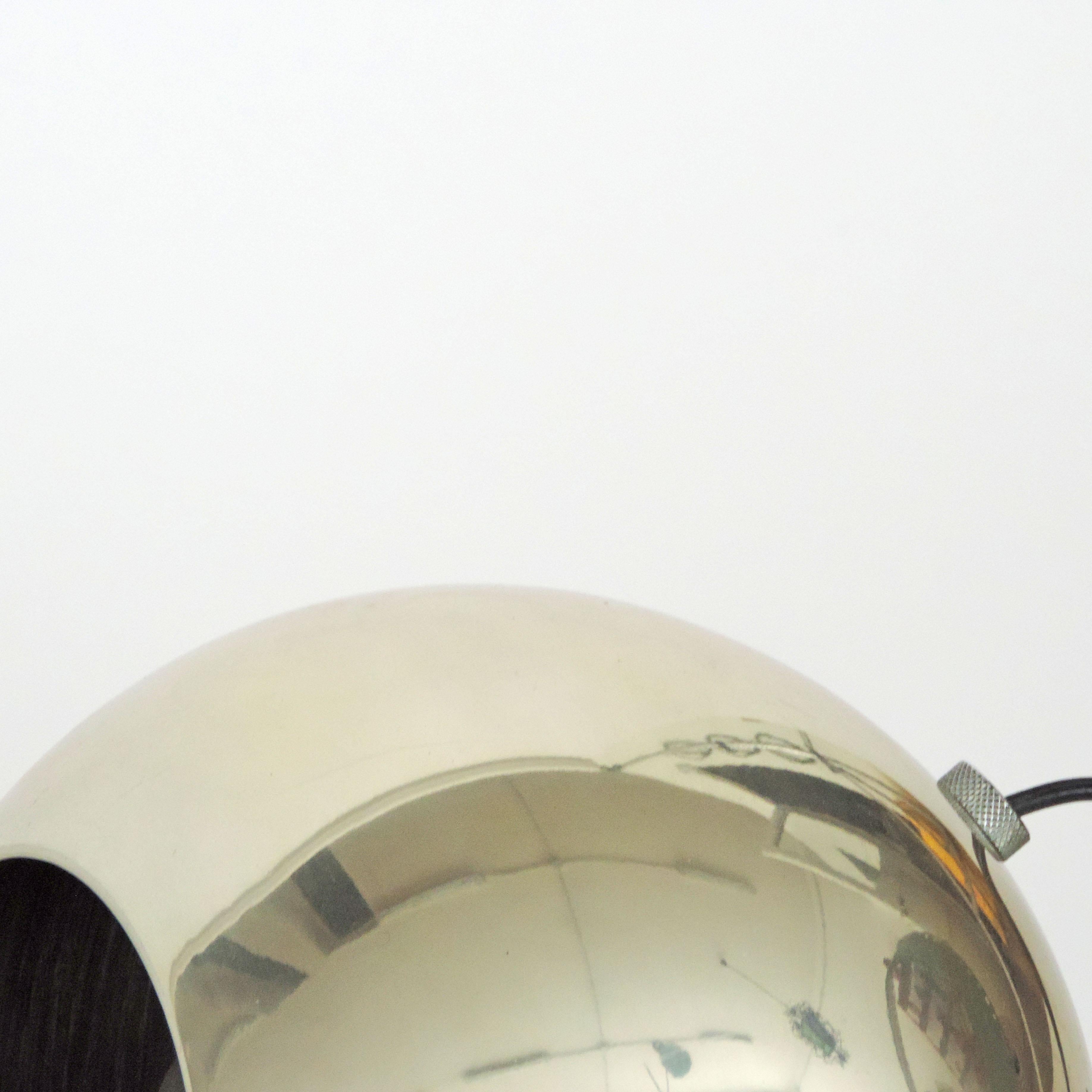 italien Lampe de table à boules emblématique de Gino Sarfatti pour Arteluce Mod. 586, Italie, années 1960 en vente